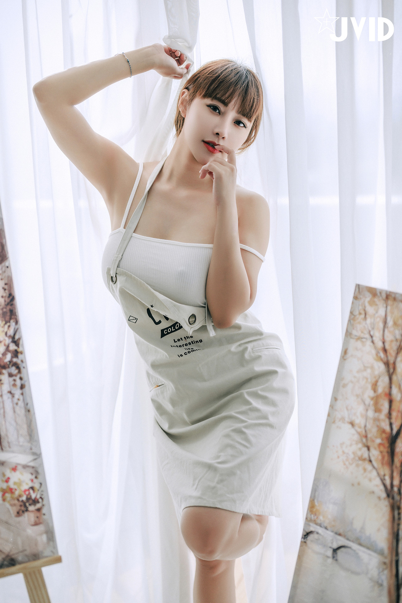 JVID Lele 乐乐 – 热爱榨精的漫画家-艺术家-生日限定尺度 Set.01