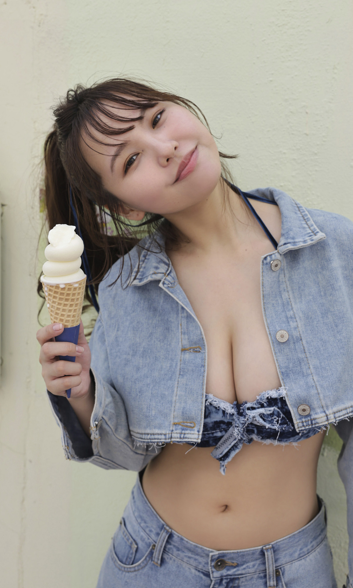 Yuzuha Hongo 本郷柚巴, 写真集 「NEW ME ～prologue～」 Set.02