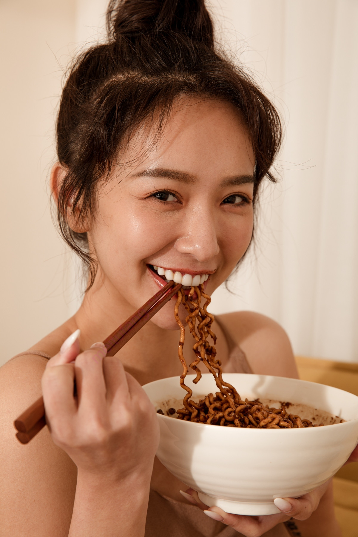 Kimi Chang 禾羽, 雙人寫真弓長牙佳涵 香 Set.04 - P11