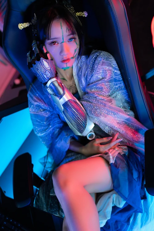 Cosplay 兔子Zzz不吃胡萝卜 – Future Princess Device 未来姬器