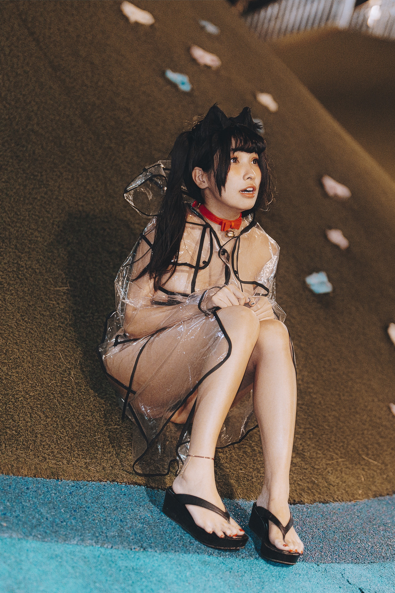 慕慕Momo, ヌード写真集 溜雨衣貓貓 Rainy Day - P5