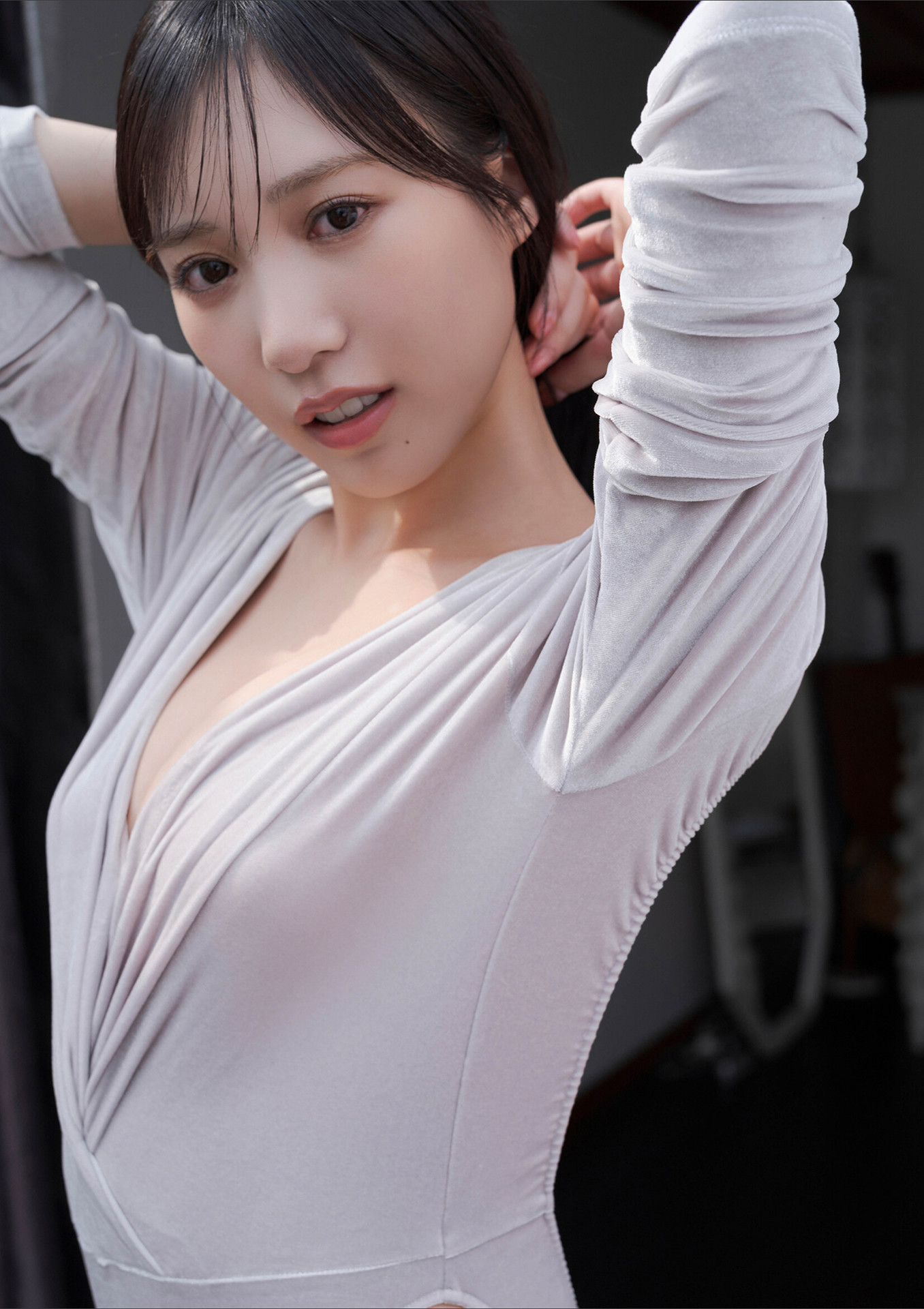 Sumire Yokono 横野すみれ, BUBKAデジタル写真集 「そのカーブ、反則級！」 Set.04 - P14