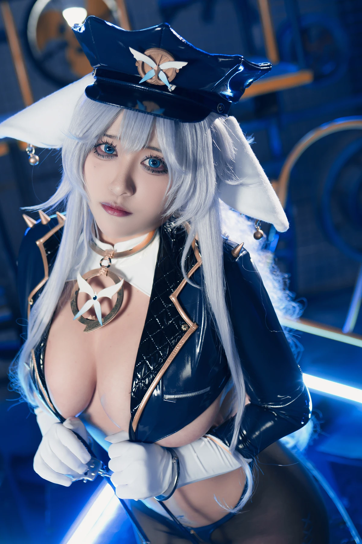 Cosplay 洛璃LoLiSAMA – 信浓女警 Set.01 - P17