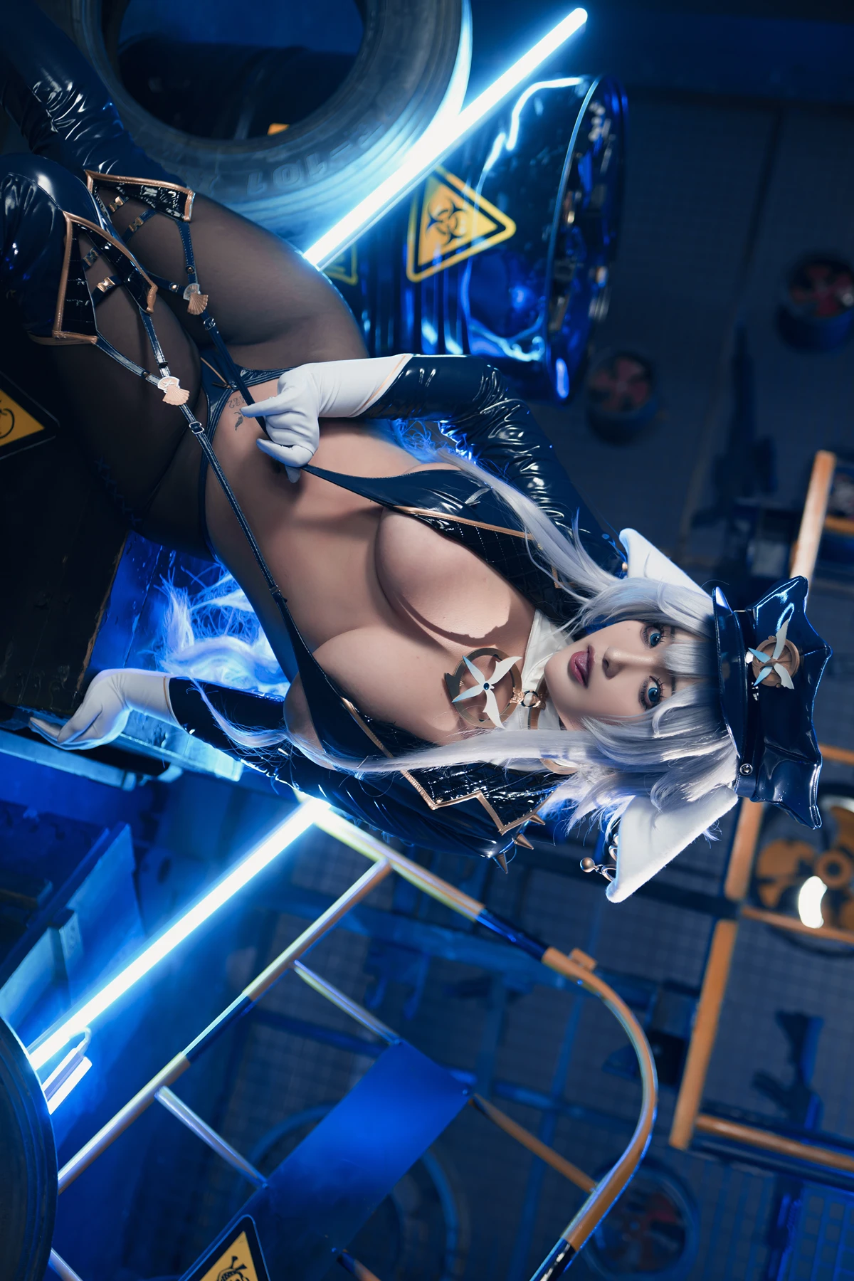 Cosplay 洛璃LoLiSAMA – 信浓女警 Set.01 - P23