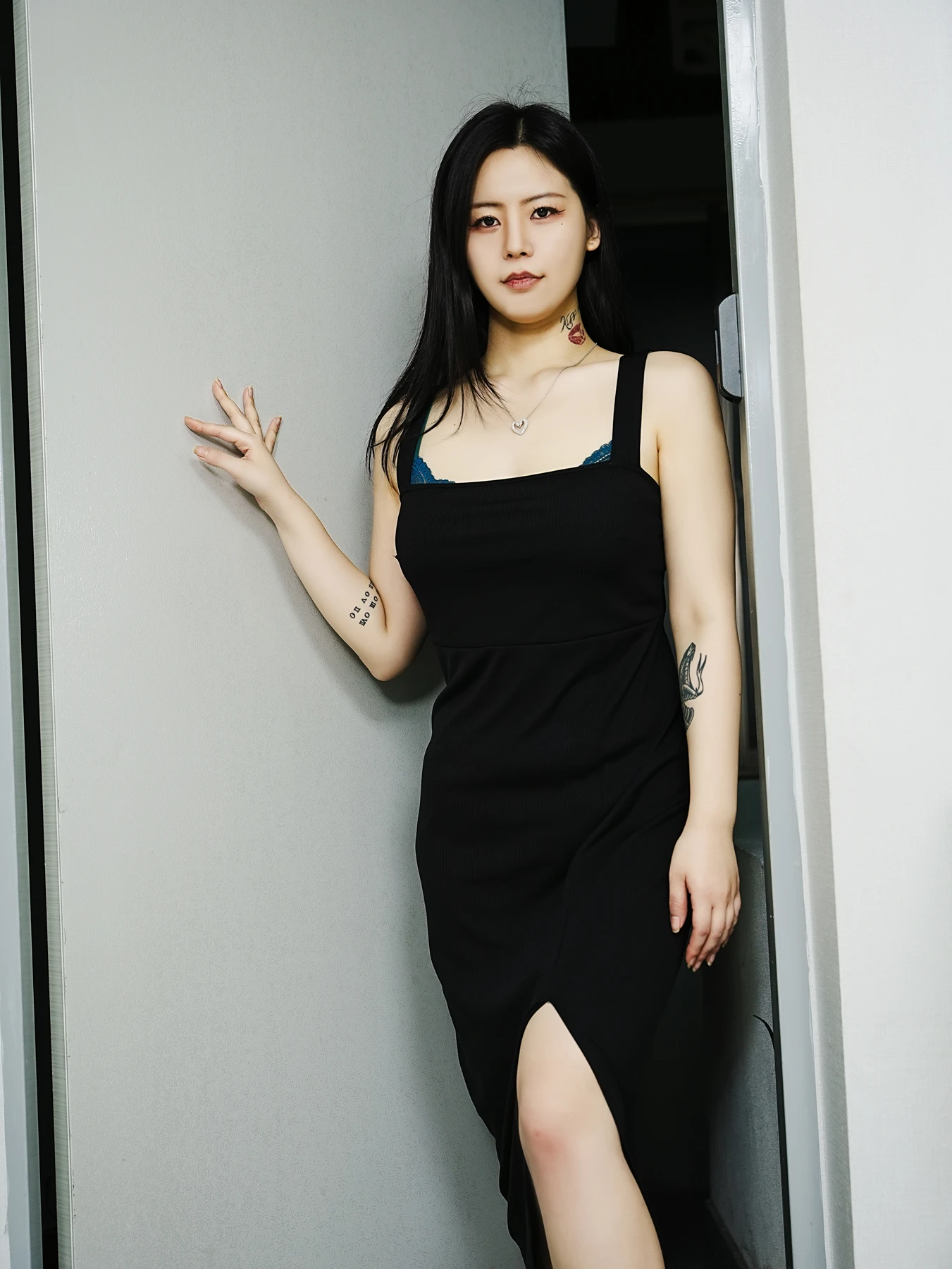 Choi Ri 최리, Photobook Vol.02 「Missy Look」 Set.01 - P3