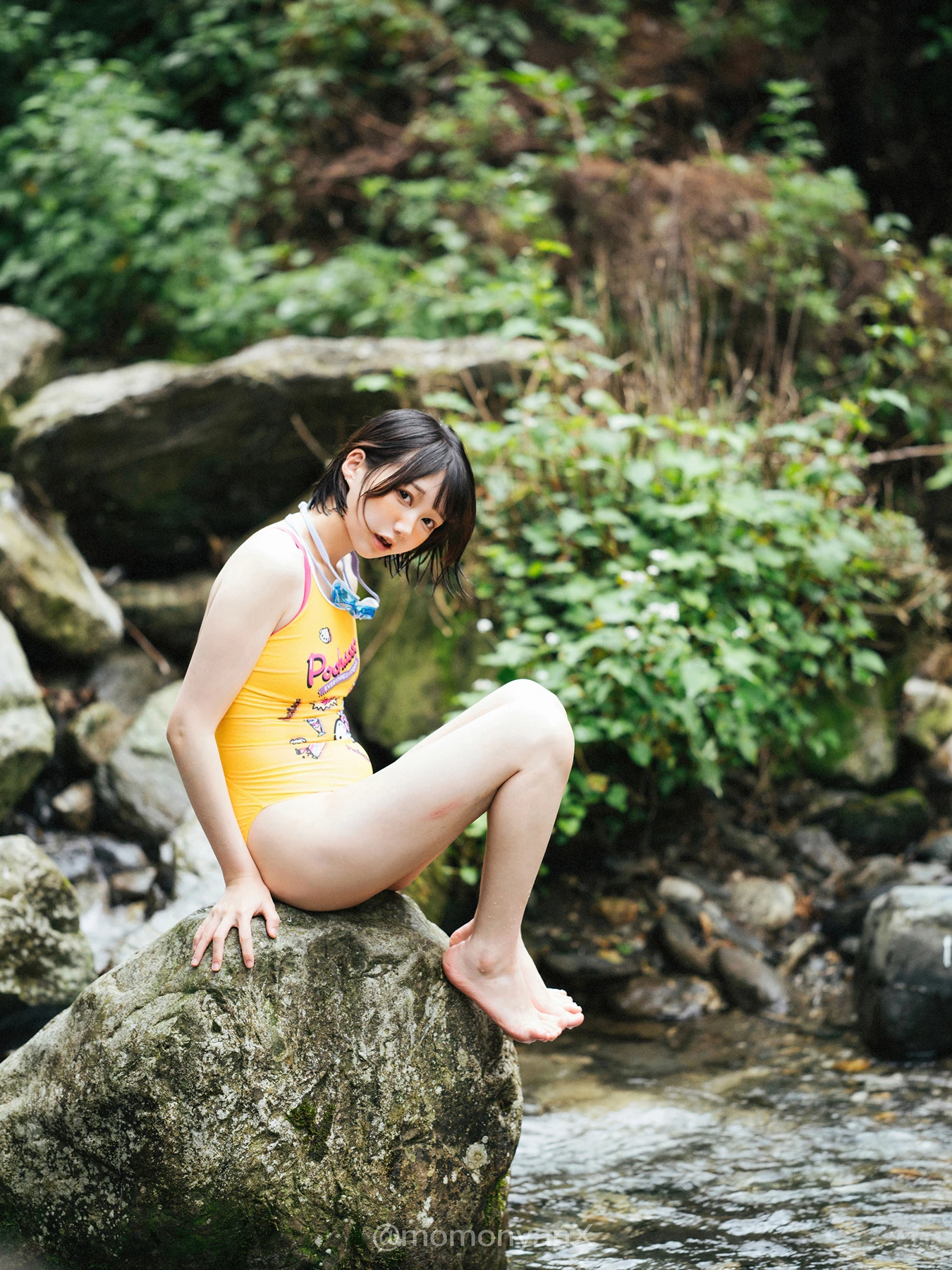 Shizuku しずく, 写真集 Fantia 原魔物喵 「夏の小川」 Set.02 - P1