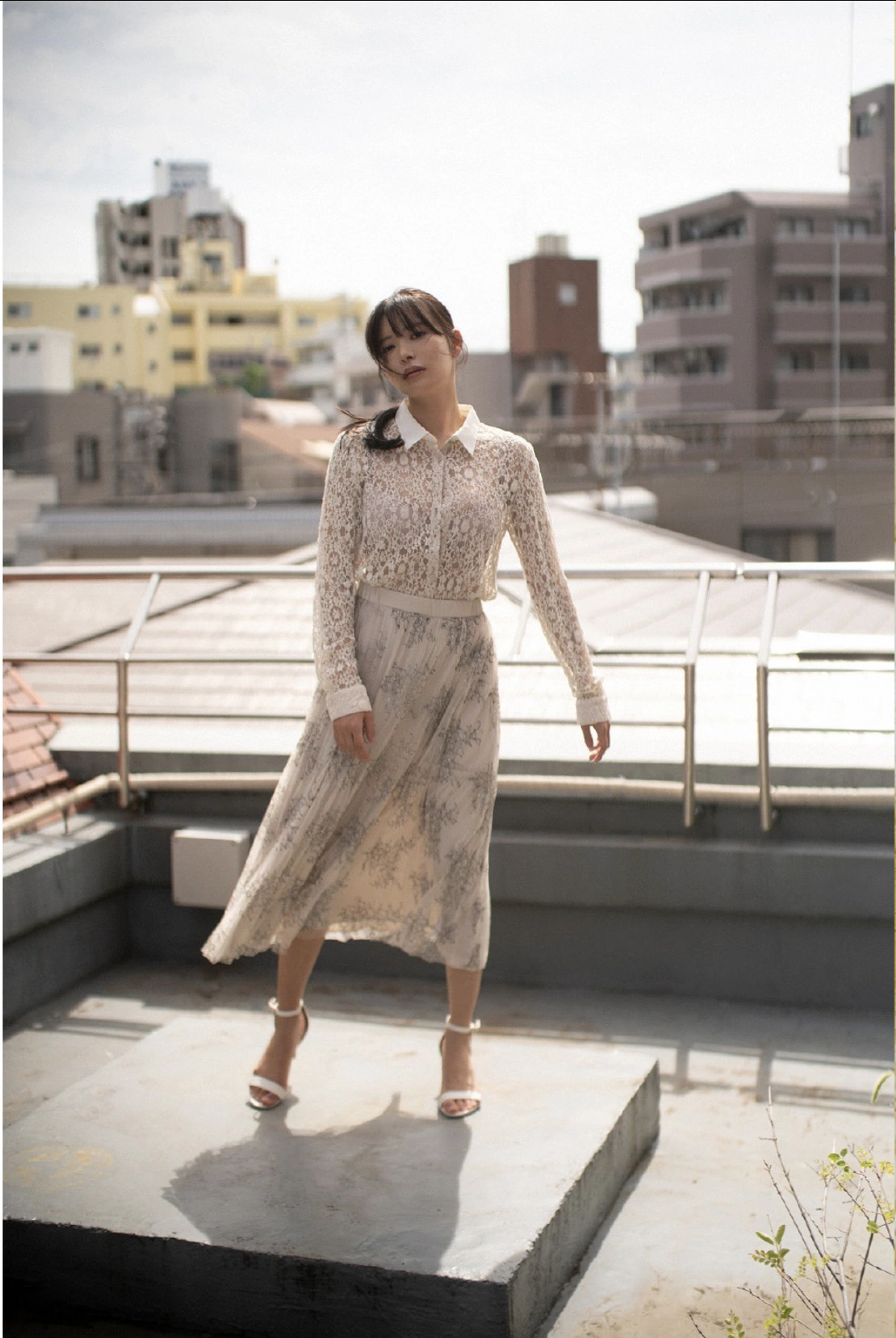Mio Ishikawa 石川澪, FLASH 2025.09.30 (フラッシュ 2025年9月30日号) - P18