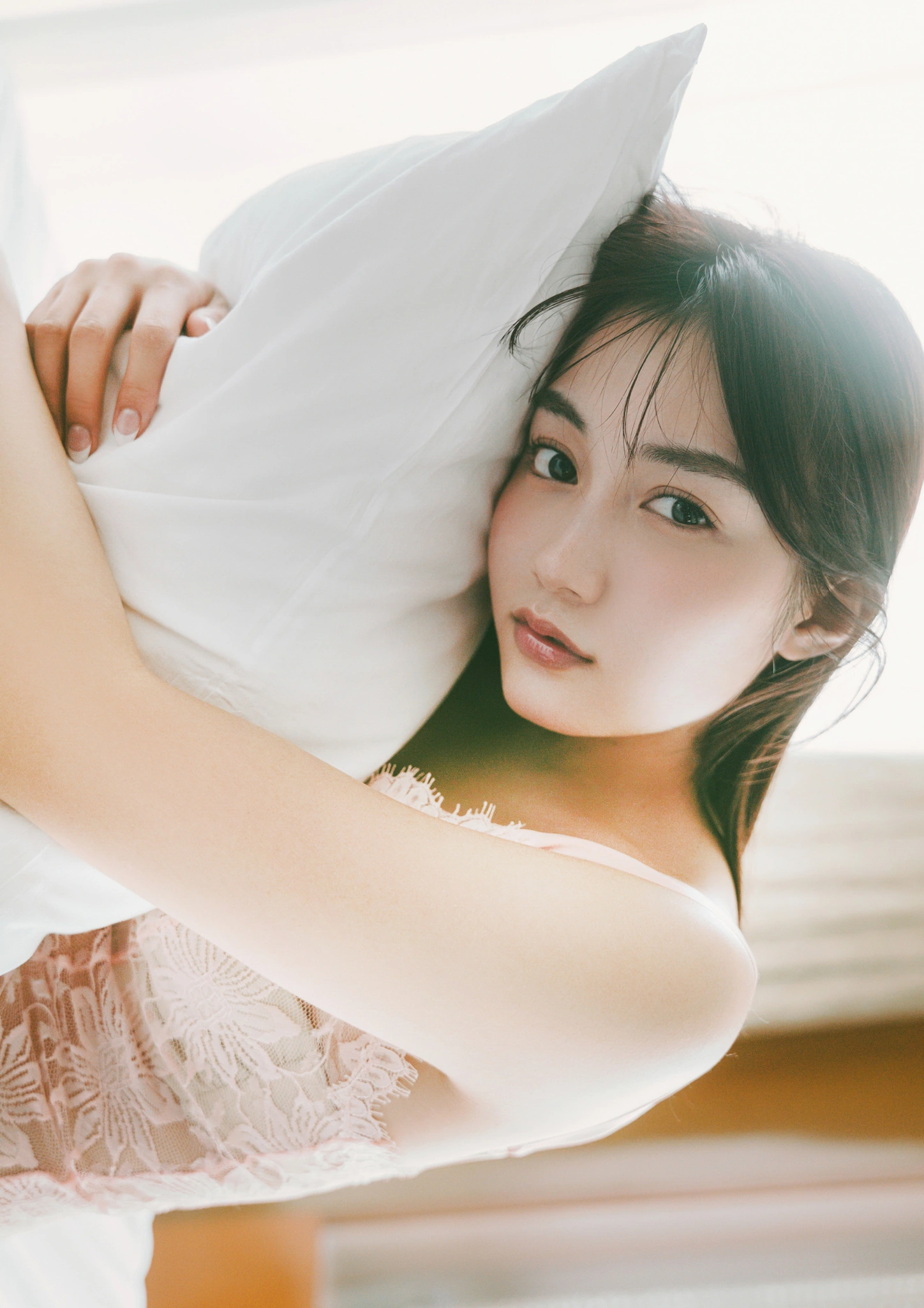 Hikari Kuroki 黒木ひかり, BRODYデジタル写真集 「Midnight romance」 Set.02 - P11