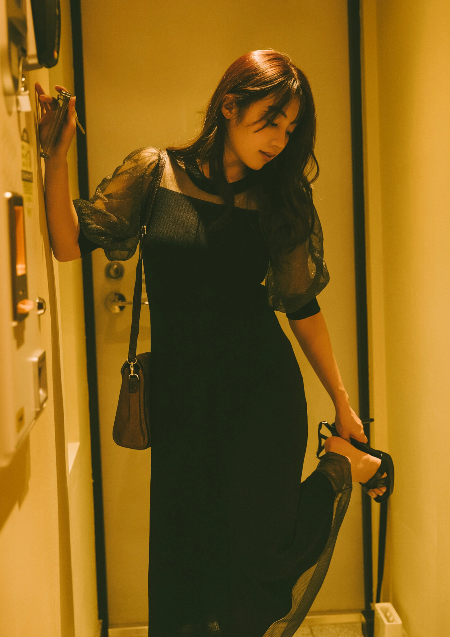 Hikari Kuroki 黒木ひかり, BRODYデジタル写真集 「Midnight romance」 Set.03 - P14