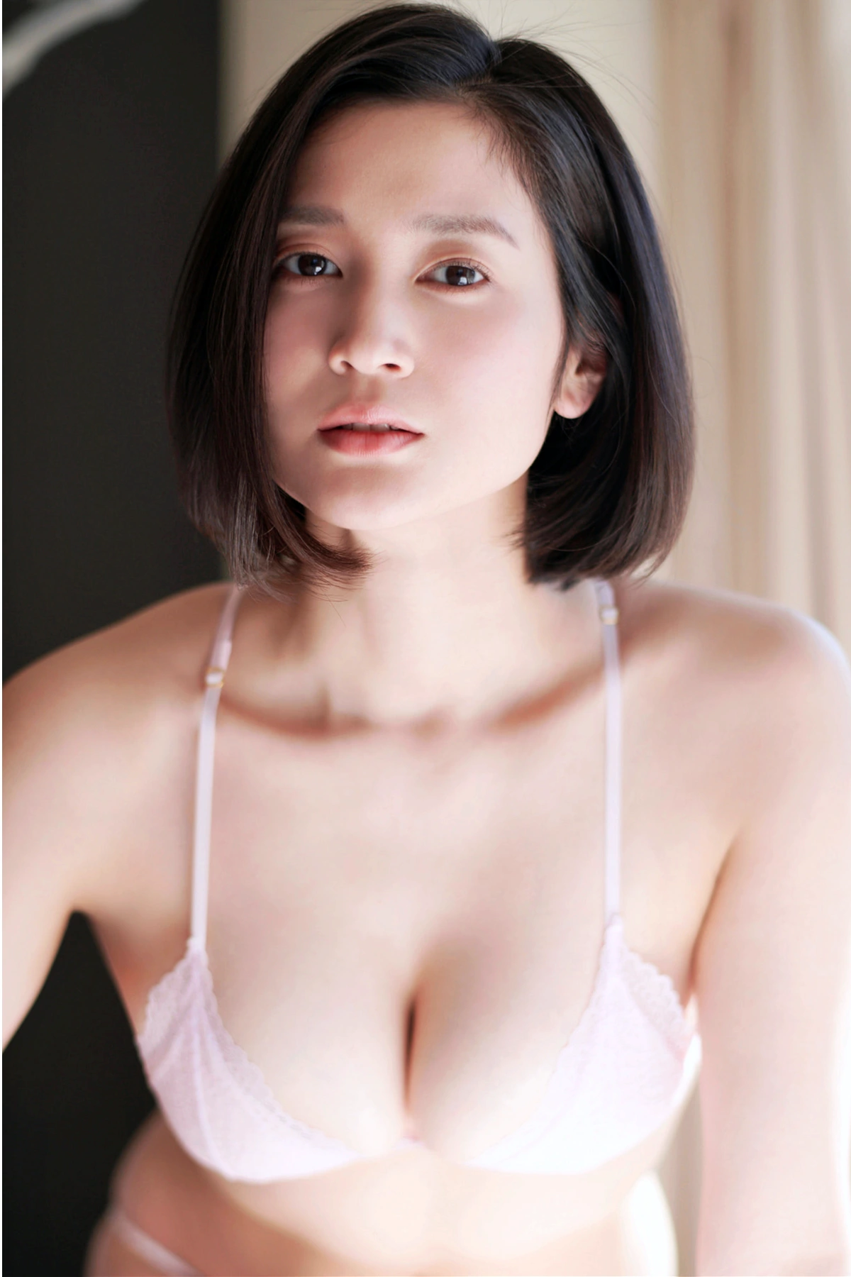Arisa Deguchi 出口亜梨沙, 週刊現代デジタル写真集 「色めく昼下がり」 Set.01 - P16