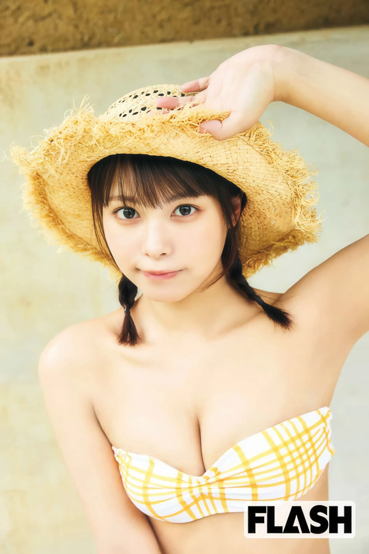 Amisa Miyazaki 宮崎あみさ, FLASH 2025.08.19-26 (フラッシュ 2025年8月19-26日号) - P12