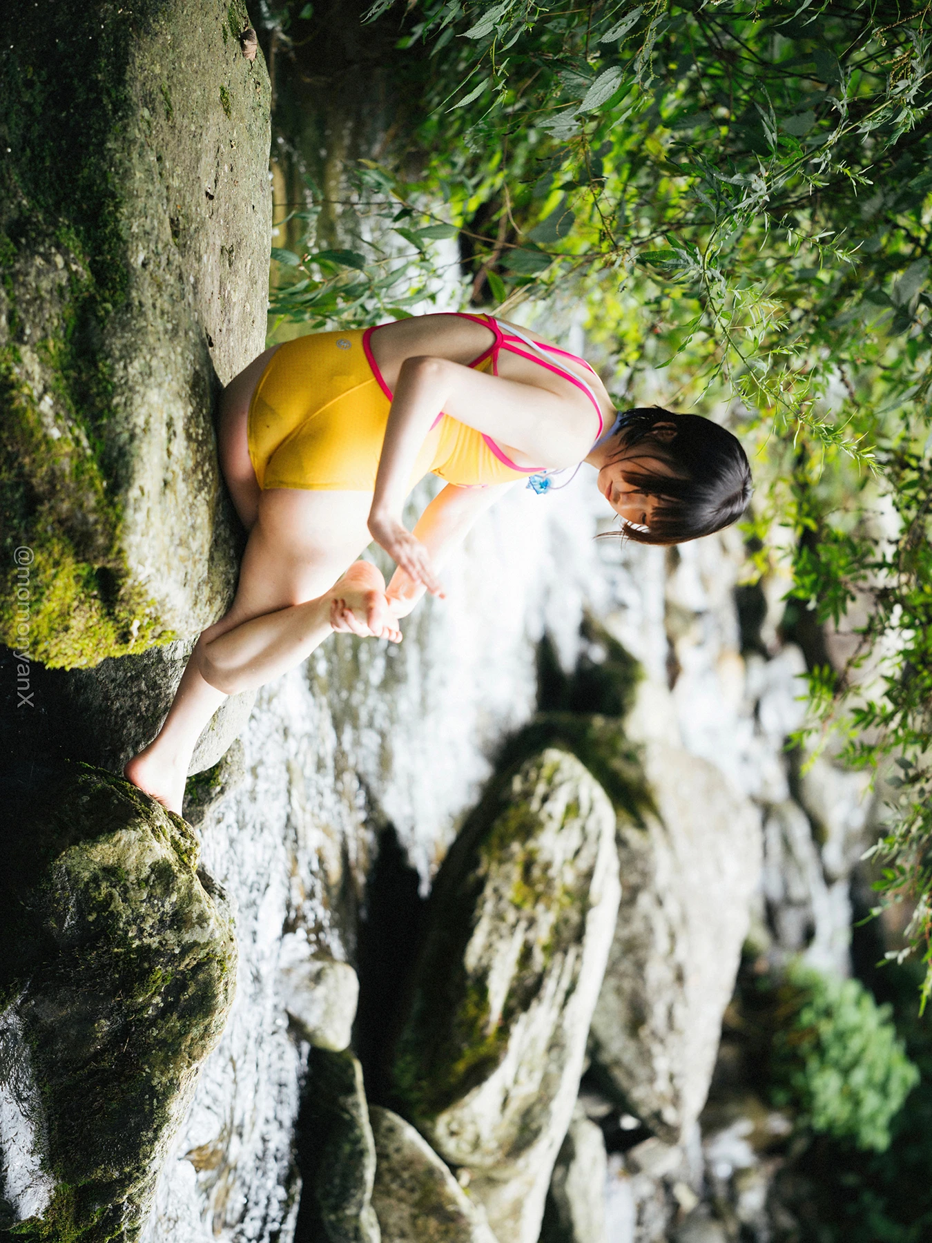 Shizuku しずく, 写真集 Fantia 原魔物喵 「夏の小川」 Set.01 - P31