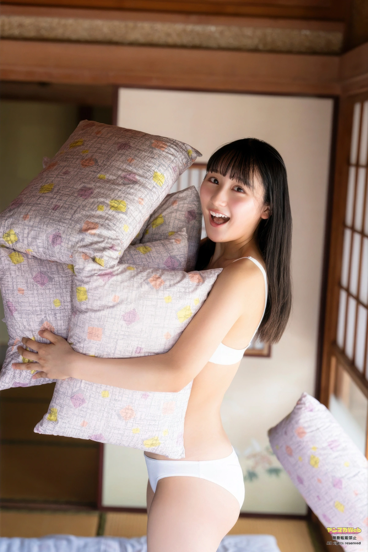 Airi Coco 愛梨ここ, Young Magazine 2025 No.45 (ヤングマガジン 2025年45号) - P10