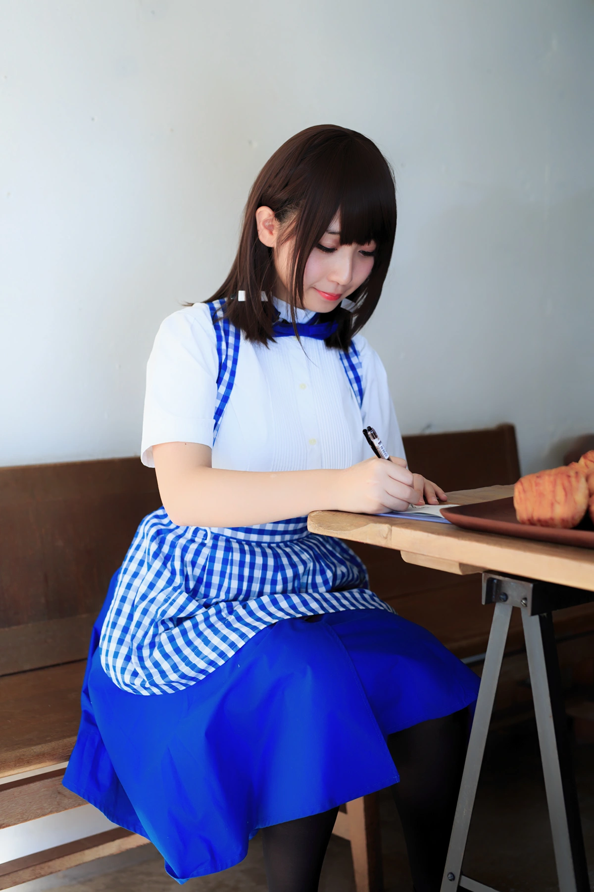 Moe Iori 伊織もえ, 写真集 (月曜日のあの子) Set.03 - P25