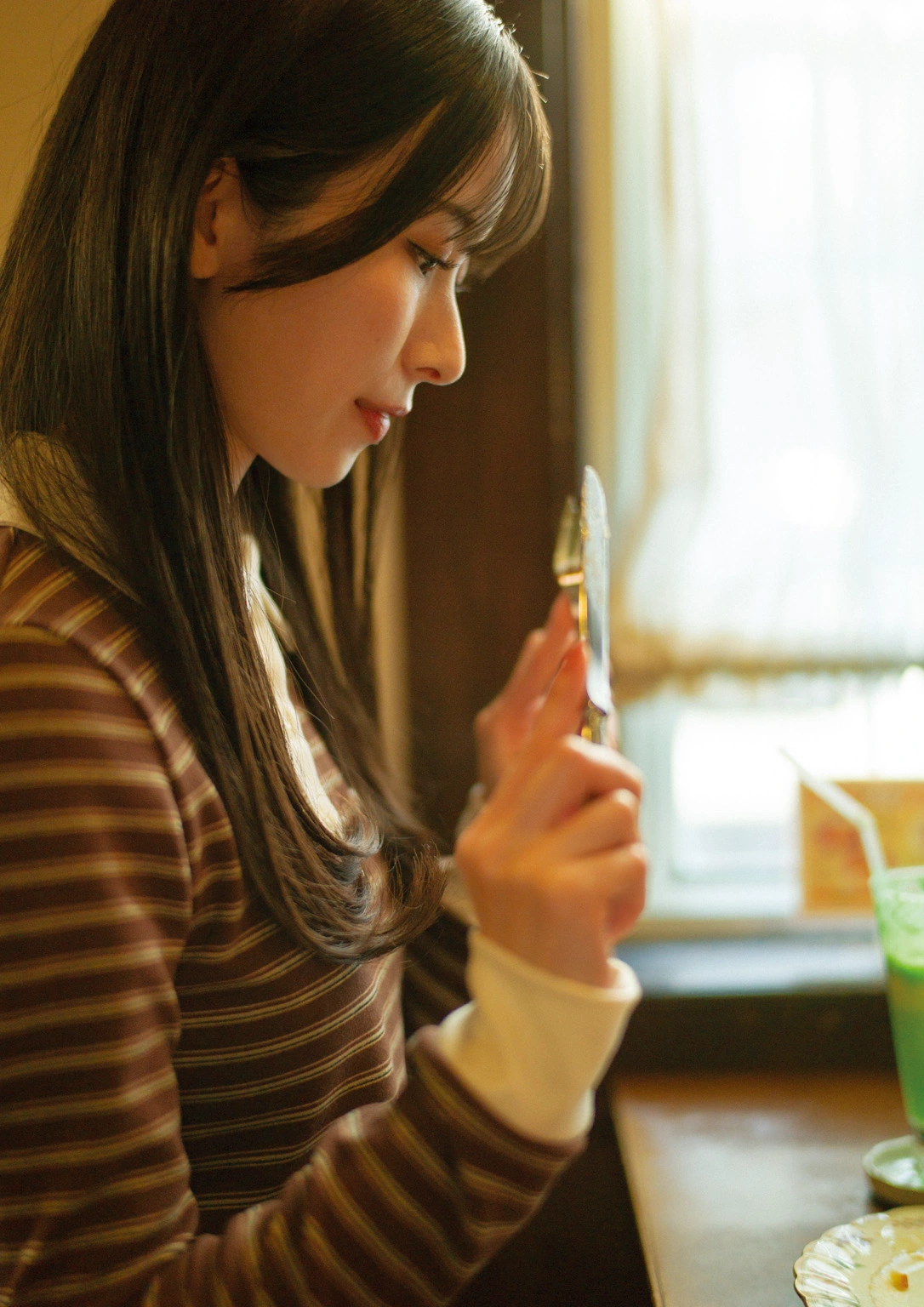 Kotoko Sasaki 佐々木琴子, 1st写真集 「明け方の夢」 Set.04 - P37