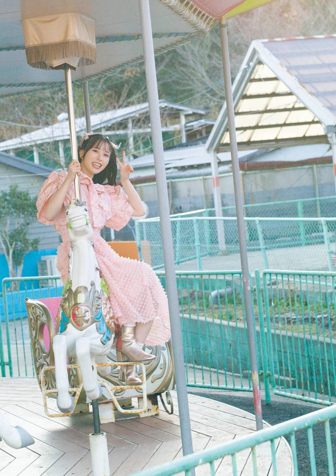 Kotoko Sasaki 佐々木琴子, 1st写真集 「明け方の夢」 Set.04 - P3