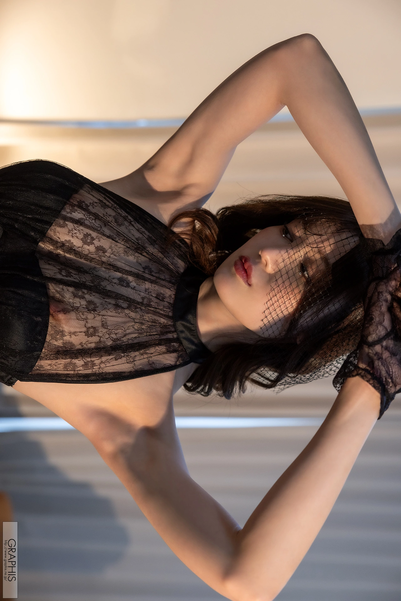Riho Fujimori 藤森里穂, Graphis Gals 「Looks hot on you!」 Vol.03 - P7