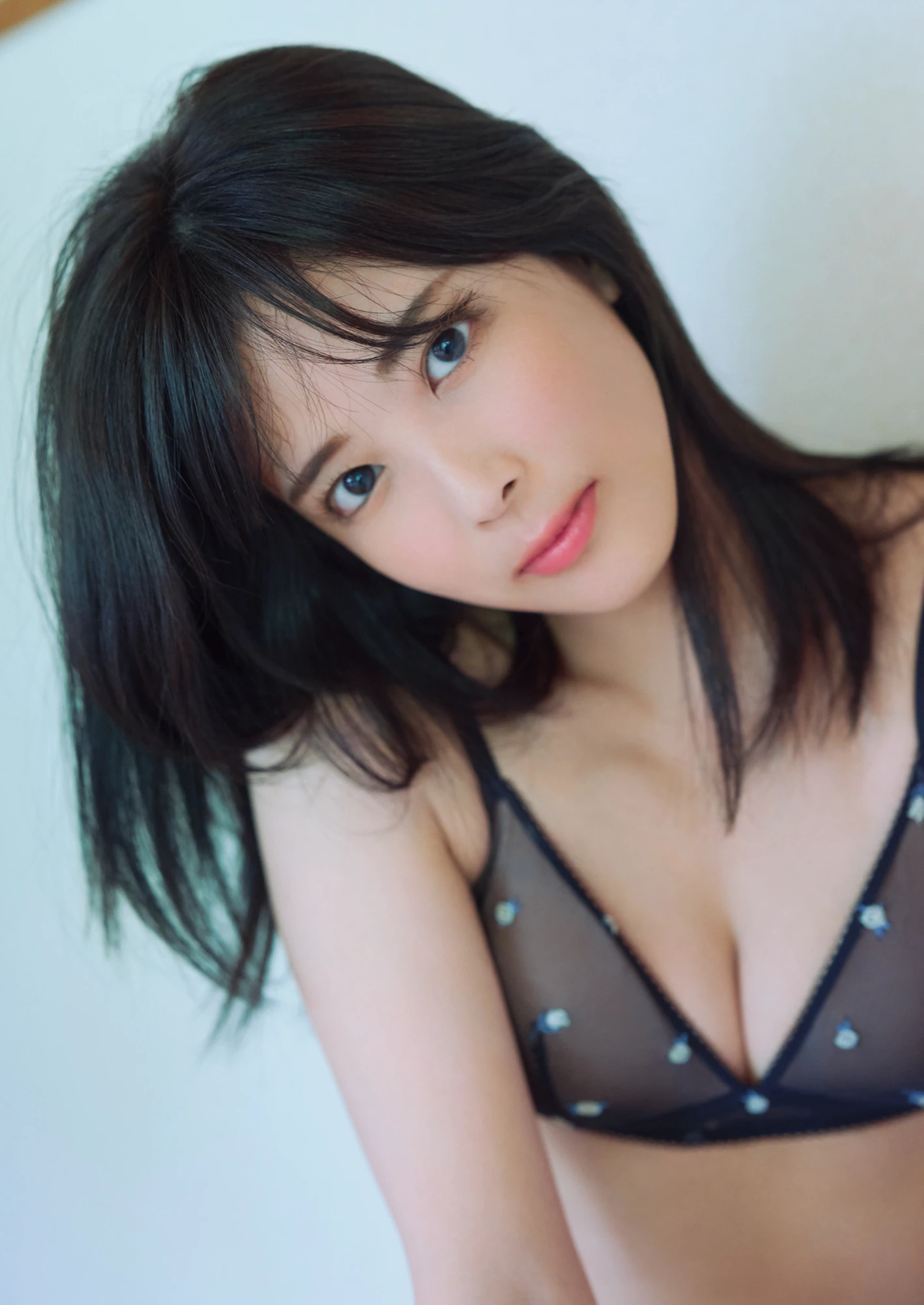 Sayaka Kitahara 北原沙弥香, Young Jump 2025 No.45 (ヤングジャンプ 2025年45号) - P11