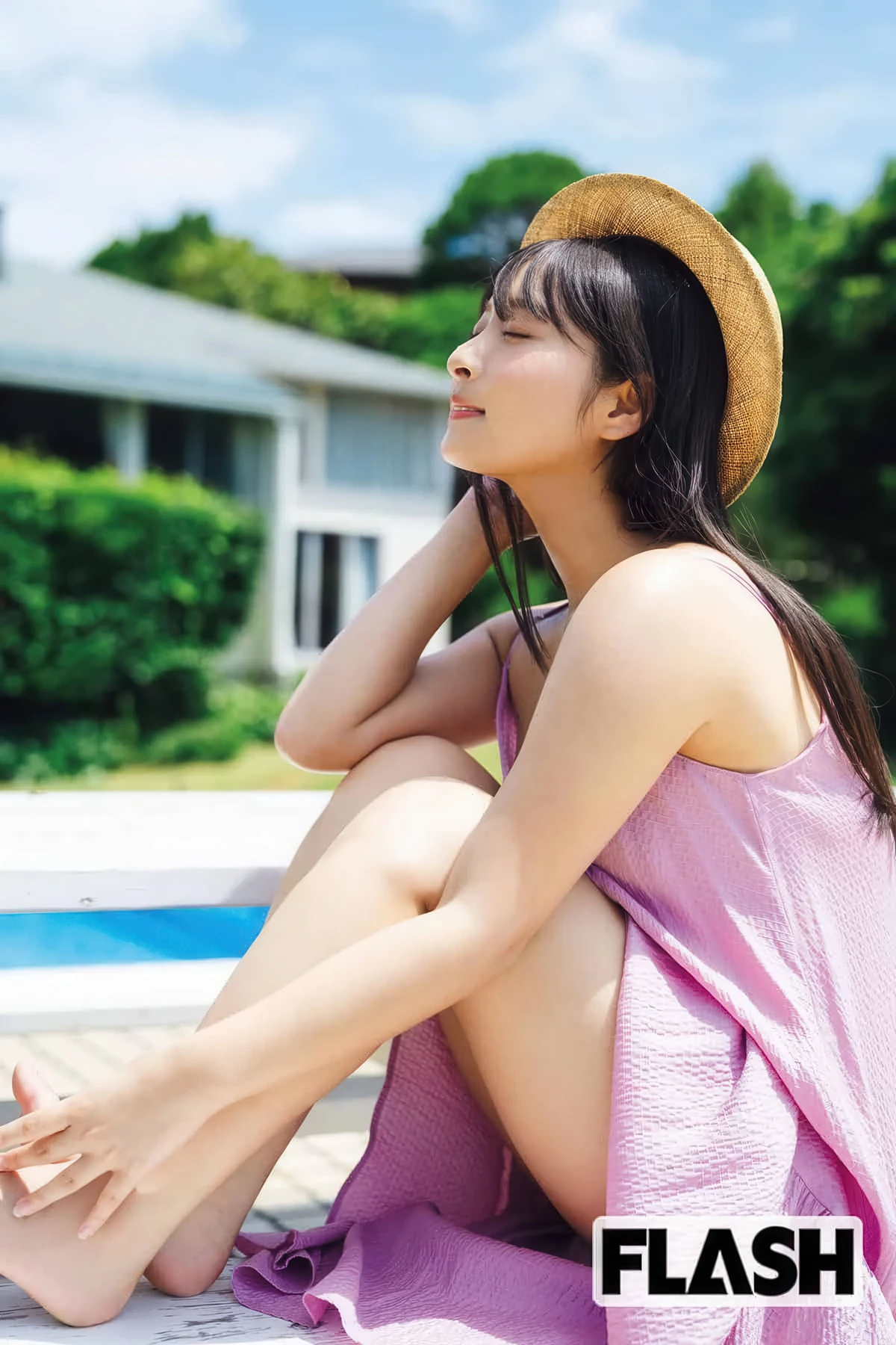 Misaki Sawa 沢美沙樹, FLASH 2025.10.07 (フラッシュ 2025年10月07日号) - P15