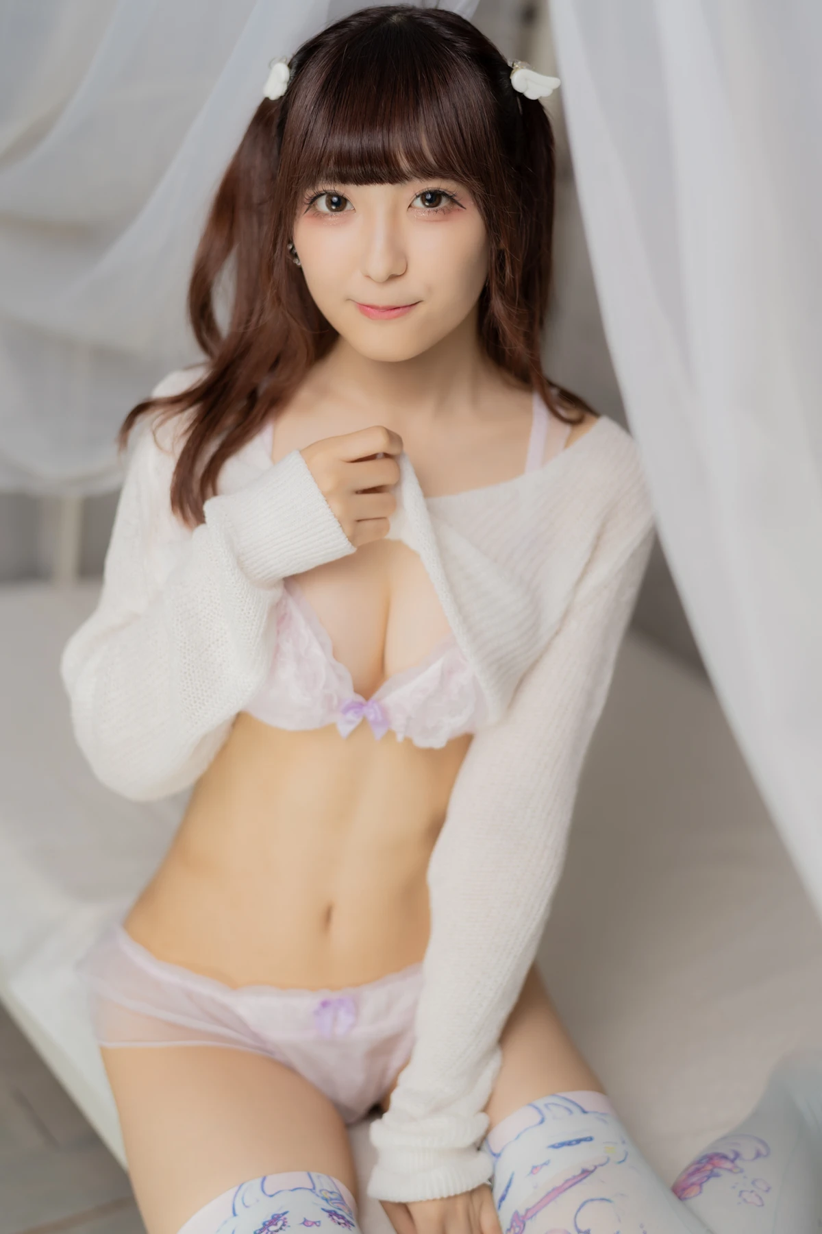 Ai Takanashi 高梨あい, 写真集 「Reversible-Wing」 Set.03 - P17