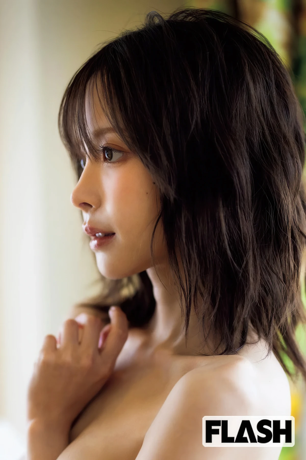 Kana Momonogi 桃乃木かな, FLASH 2025.10.21 (フラッシュ 2025年10月21日号) - P19