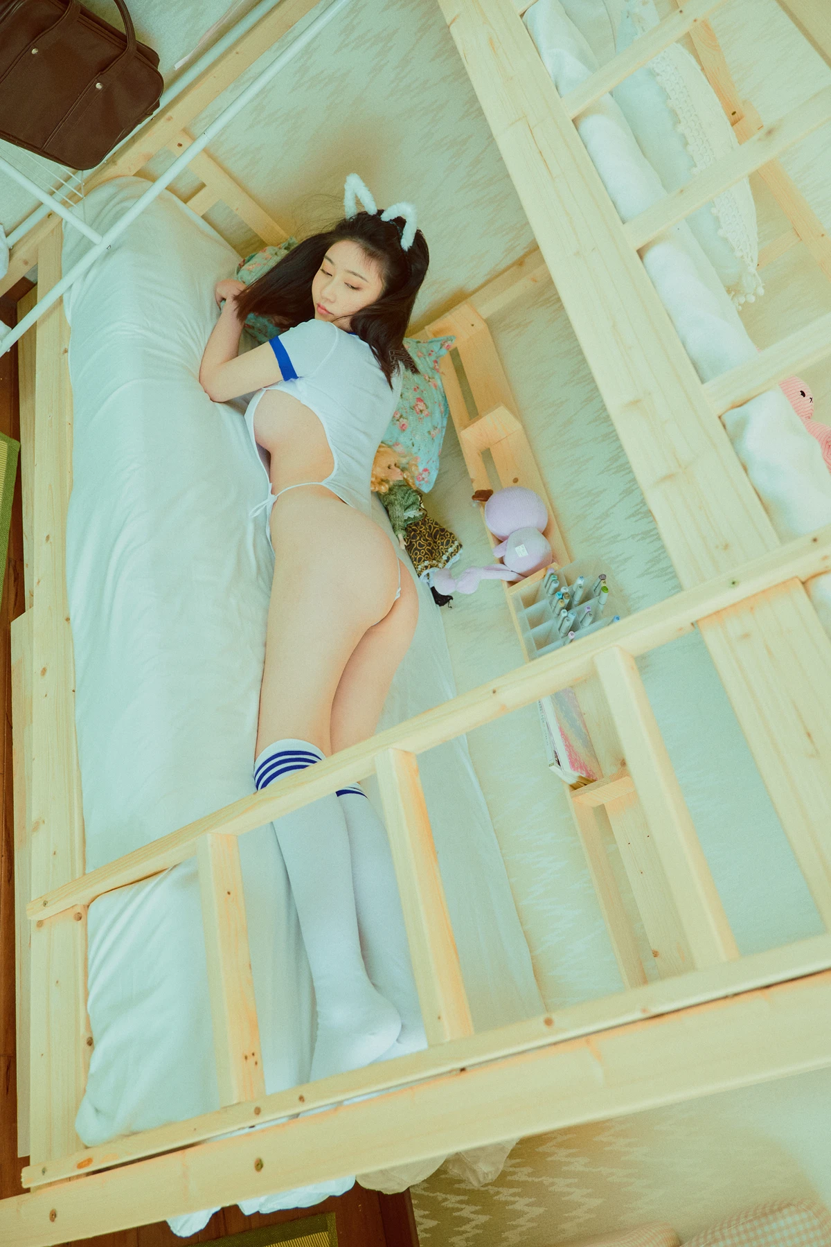 年年Nnian, 写真集 喵系少女 - P18