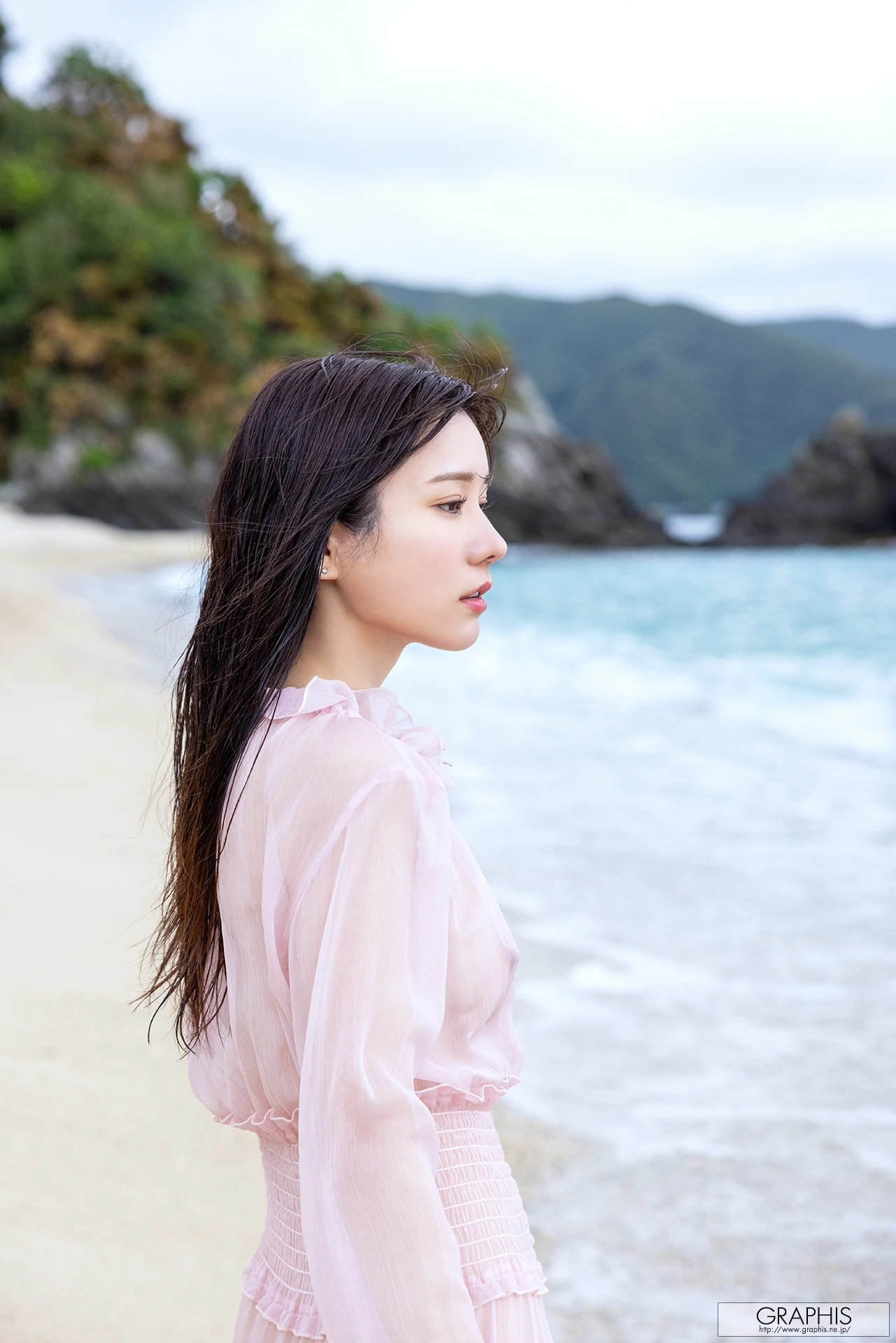 Mei Itsukaichi 五日市芽依, Graphis Special Gravure 「Vacation」 Vol.06 - P14