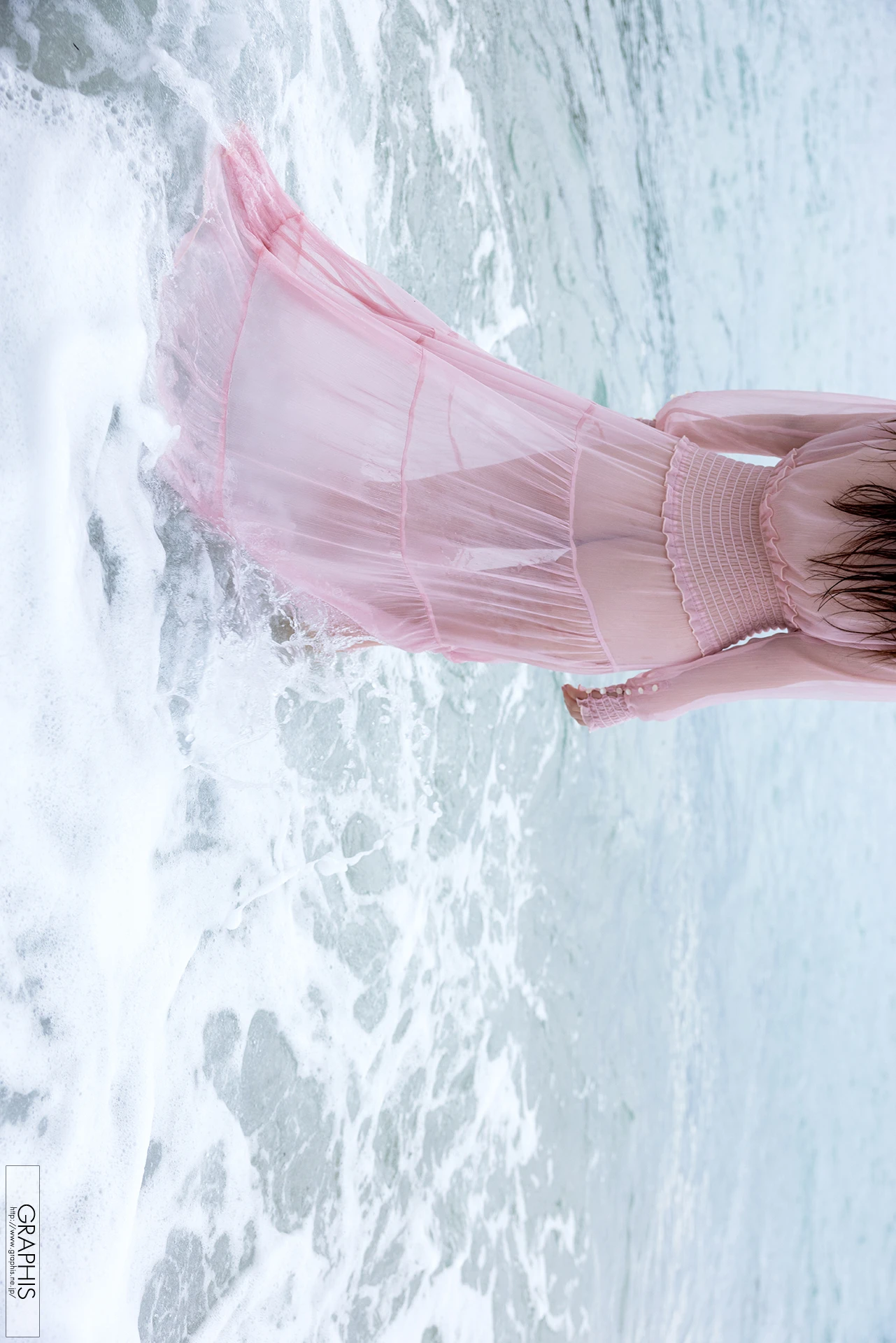 Mei Itsukaichi 五日市芽依, Graphis Special Gravure 「Vacation」 Vol.06 - P17