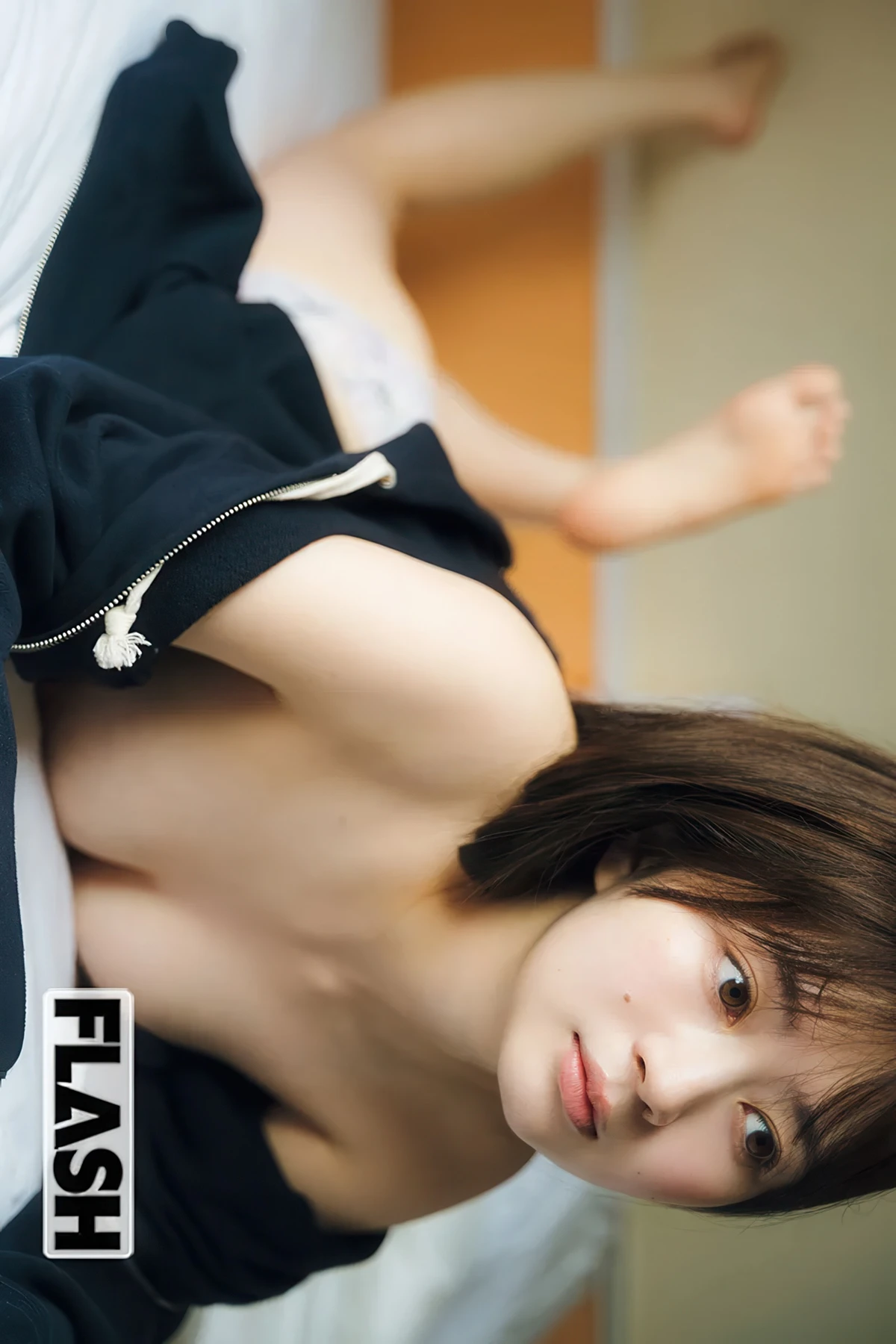 Yuna Ego 江籠裕奈, FLASH 2025.10.21 (フラッシュ 2025年10月21日号) - P7