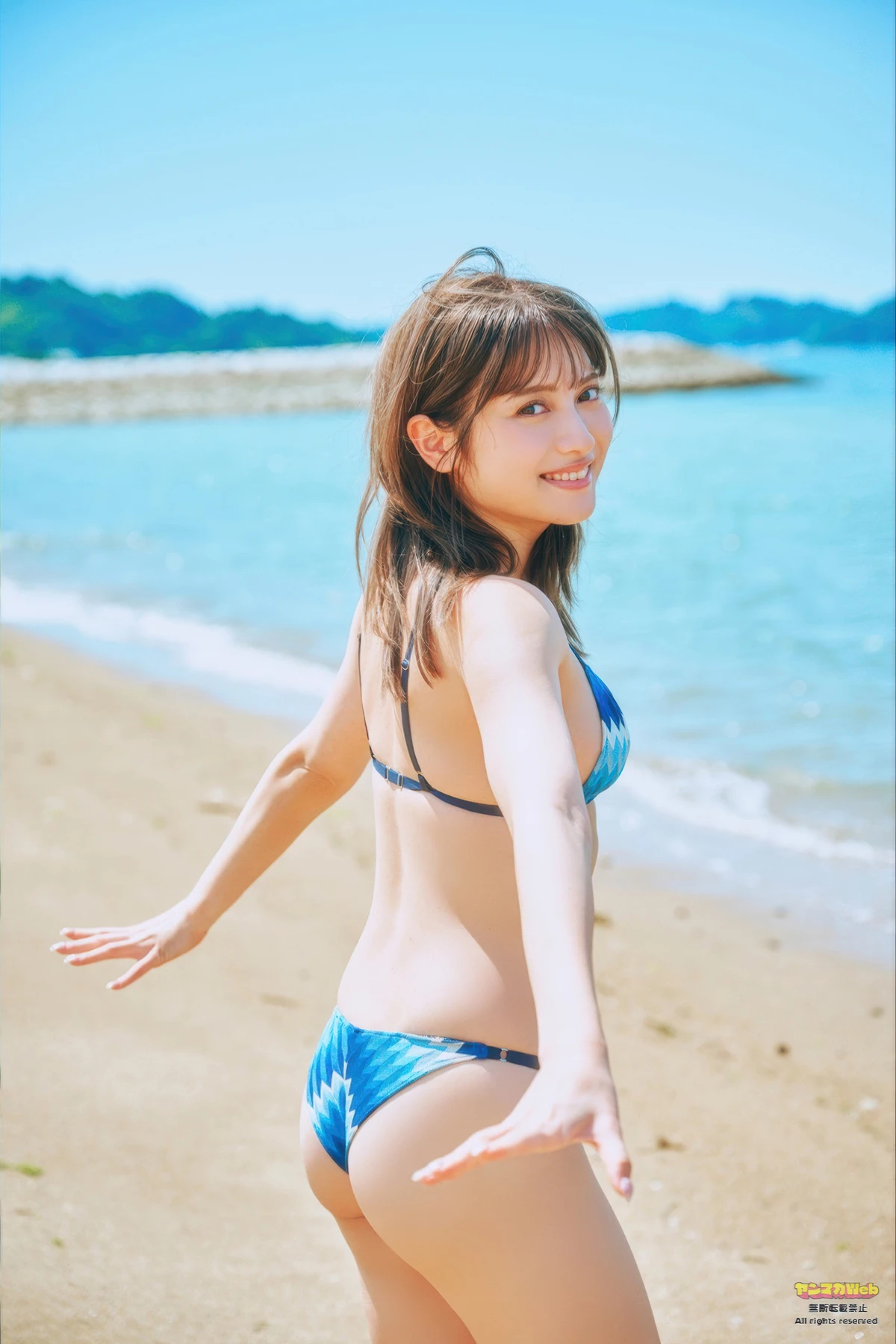 Nashiko Momotsuki 桃月なしこ, Young Magazine 2025 No.47 (ヤングマガジン 2025年47号) - P12