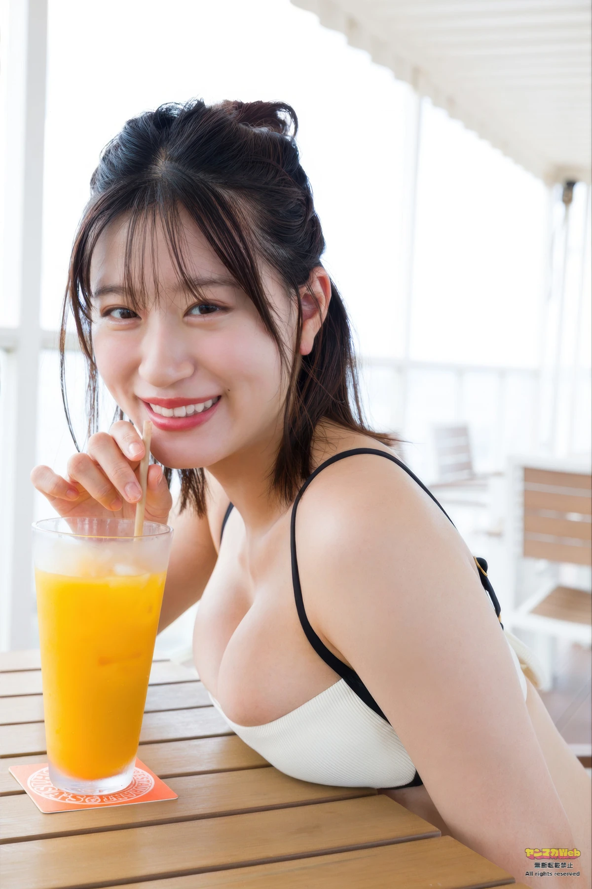 Rei Jonishi 上西怜, Gekkan Young Magazine 2025 No.11 (月刊ヤングマガジン 2025年11号) - P10