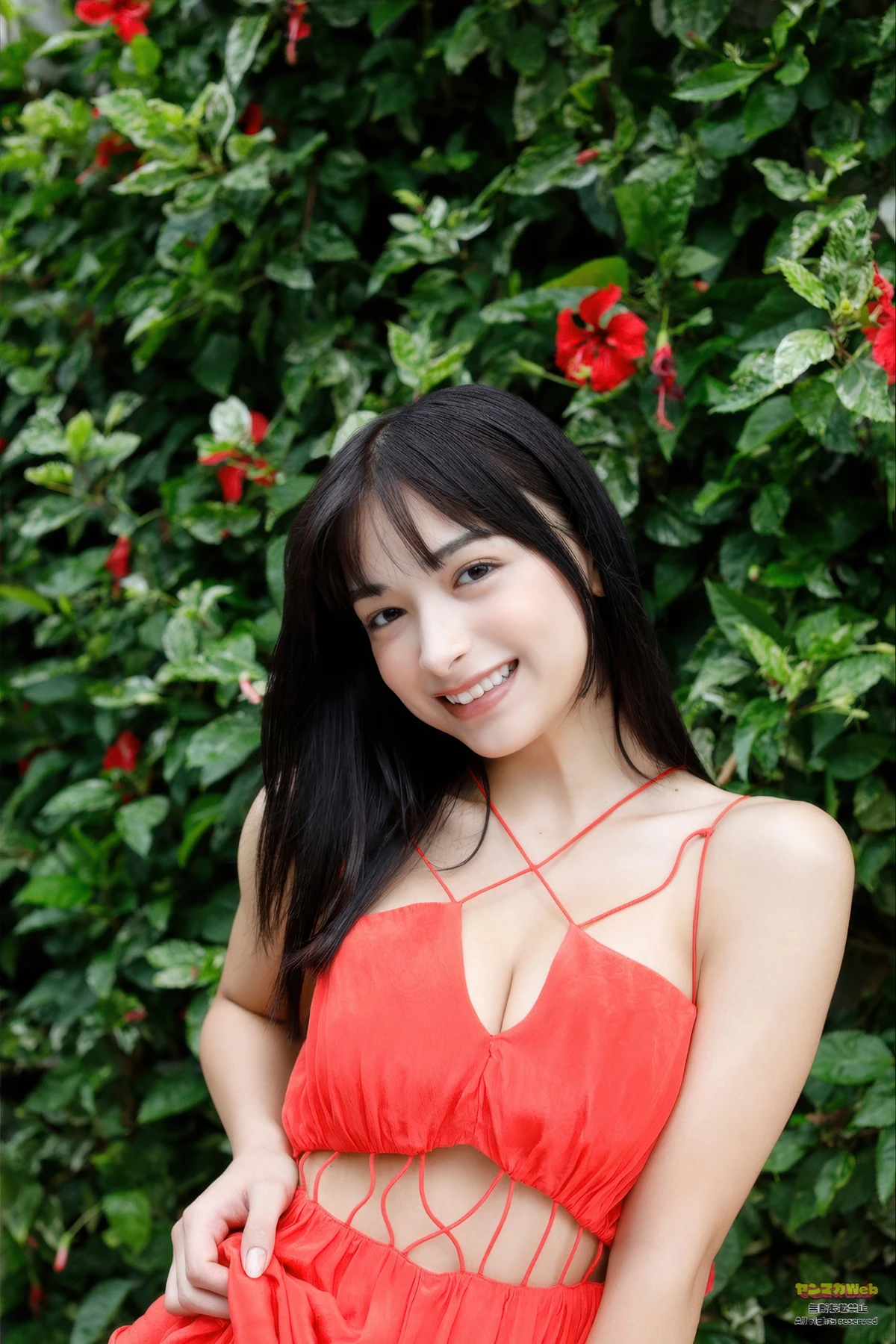 Erika エリカ, Marina Momose 百瀬まりな, Gekkan Young Magazine 2025 No.11 (月刊ヤングマガジン 2025年11号) - P22