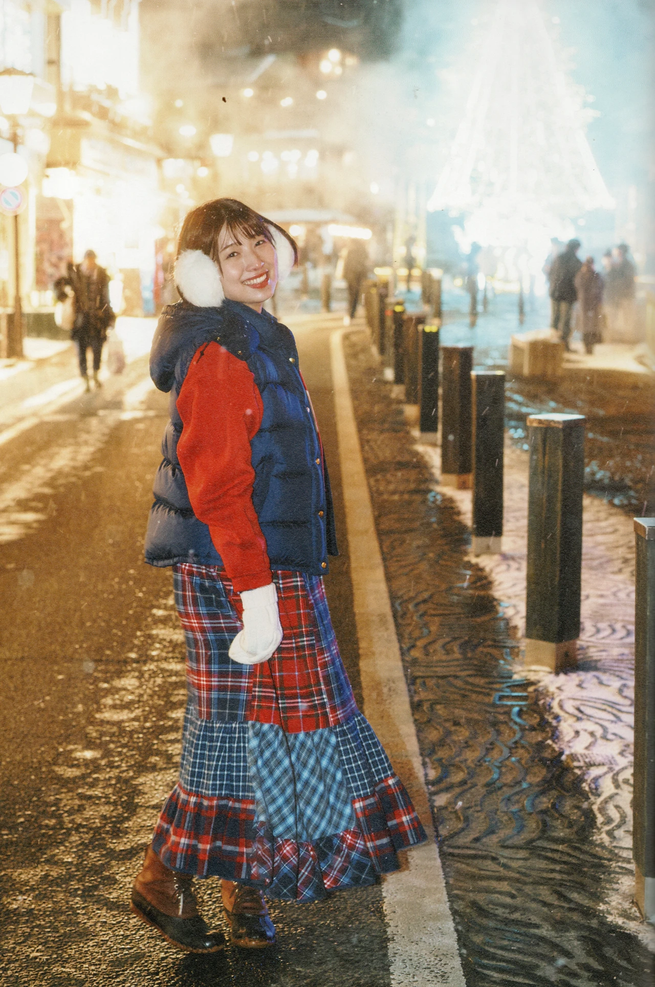 Wakana Abe 安部若菜, 1st 写真集 「愛される予感」 Set.02 - P13