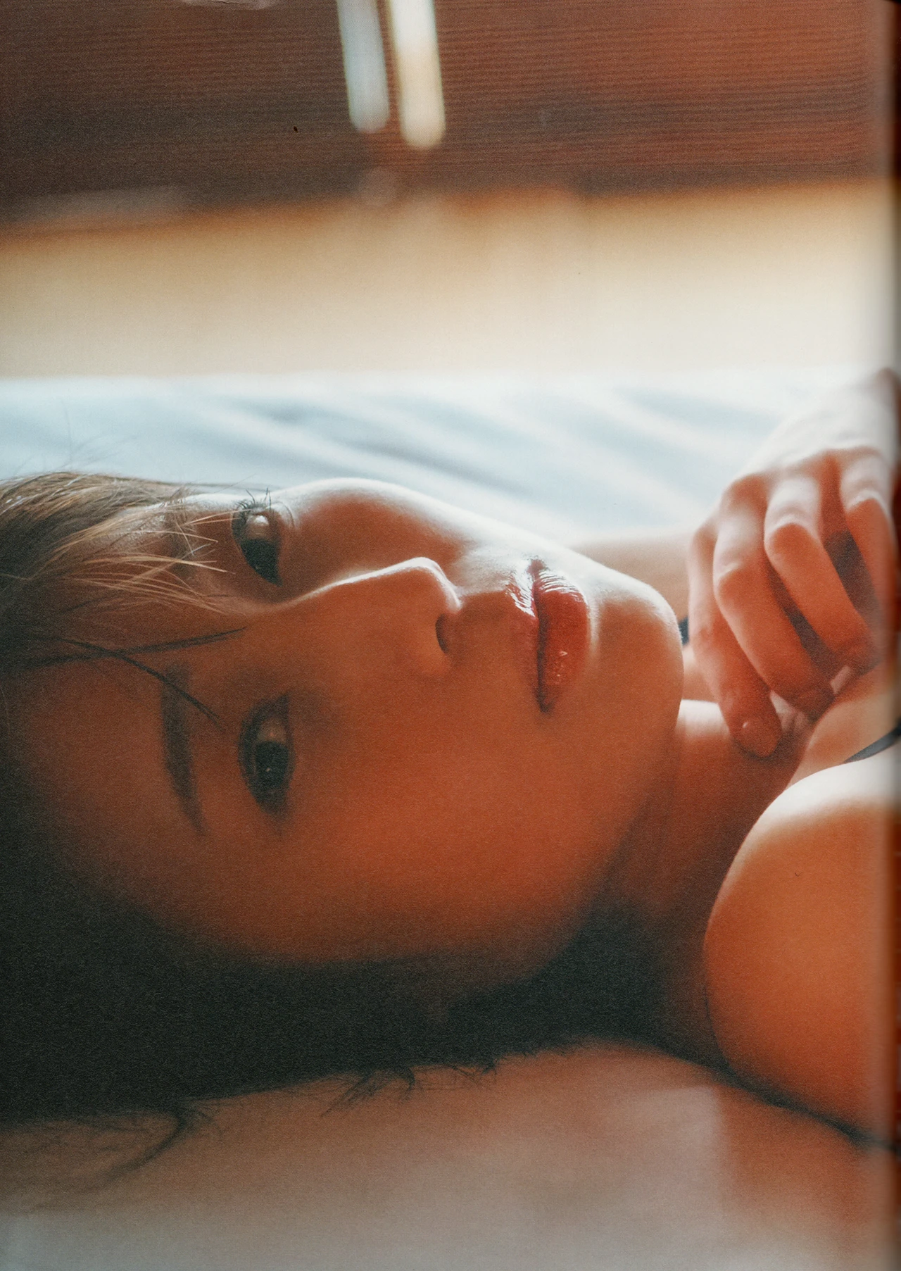Wakana Abe 安部若菜, 1st 写真集 「愛される予感」 Set.02 - P23