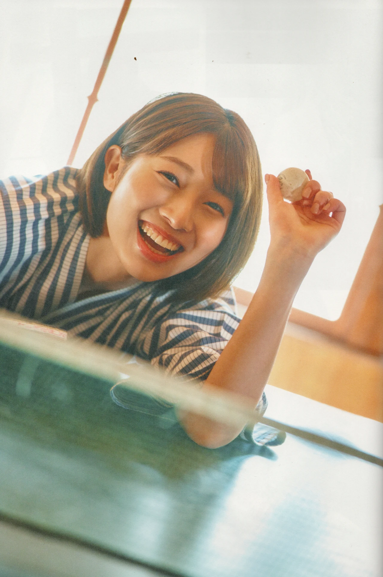 Wakana Abe 安部若菜, 1st 写真集 「愛される予感」 Set.03 - P23
