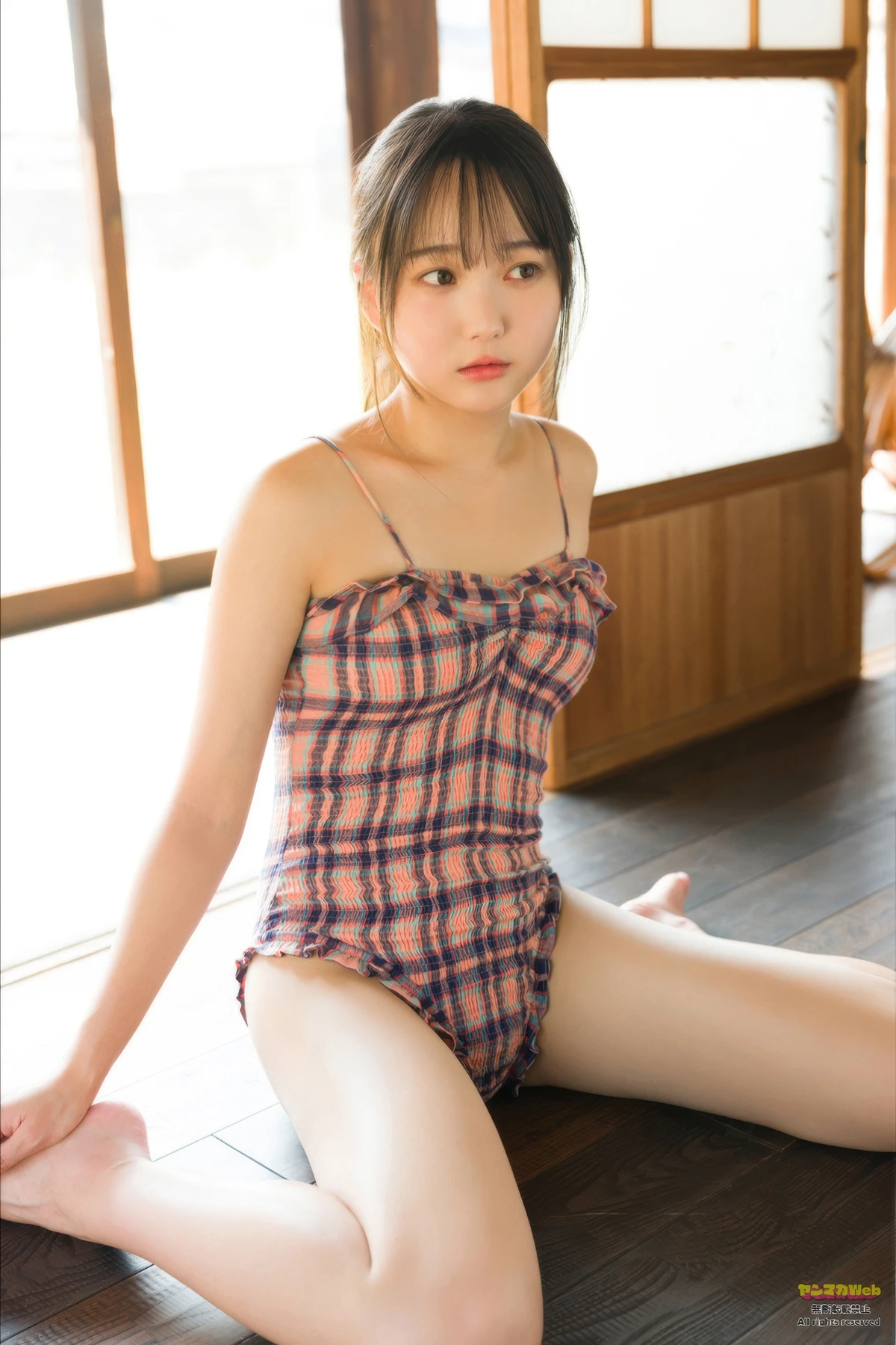 Chihiro Natsui 夏井ちひろ, Young Magazine 2025 No.48 (ヤングマガジン 2025年48号) - P9