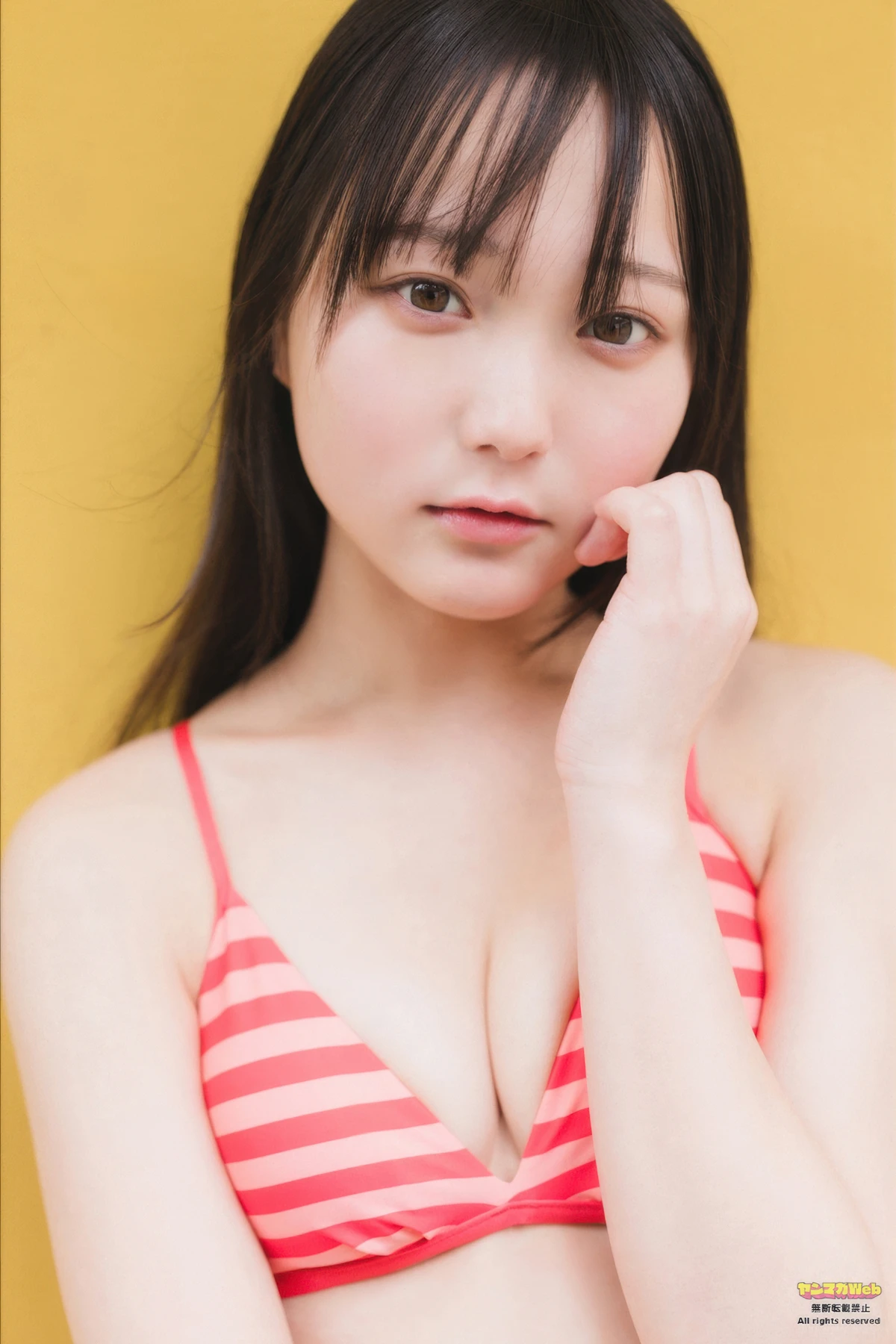 Chihiro Natsui 夏井ちひろ, Young Magazine 2025 No.48 (ヤングマガジン 2025年48号) - P17