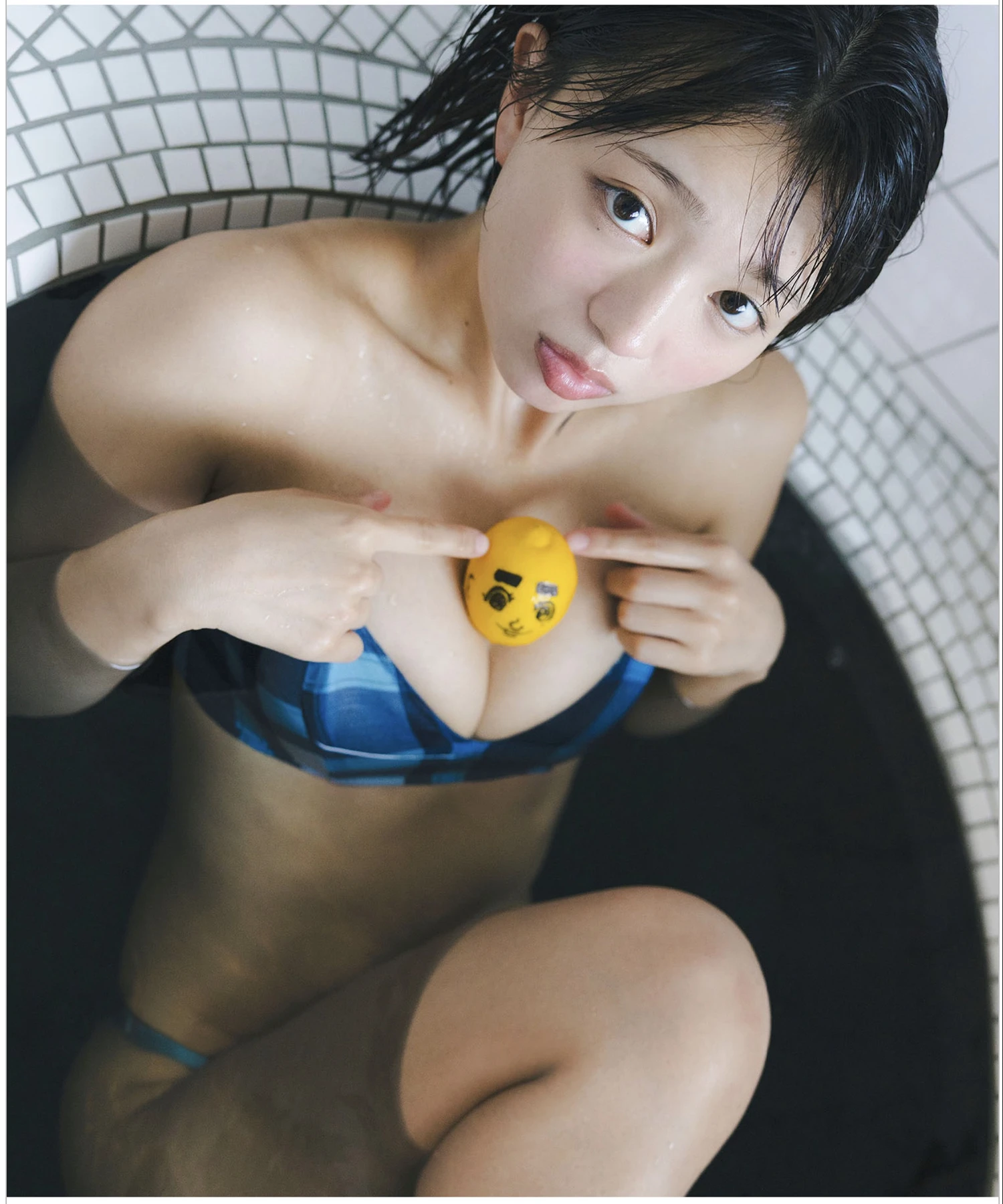 Hina Makino 蒔埜ひな, Weekly Playboy 2025 No.45-46 (週刊プレイボーイ 2025年45-46号) - P14
