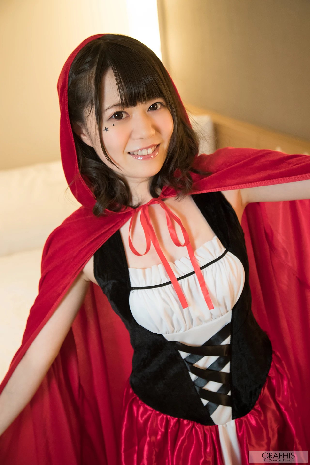 Miku みく & Mio ＆みお, Graphis Limited Edition HALLOWEEN SPECIAL EXTRA 001 - P10