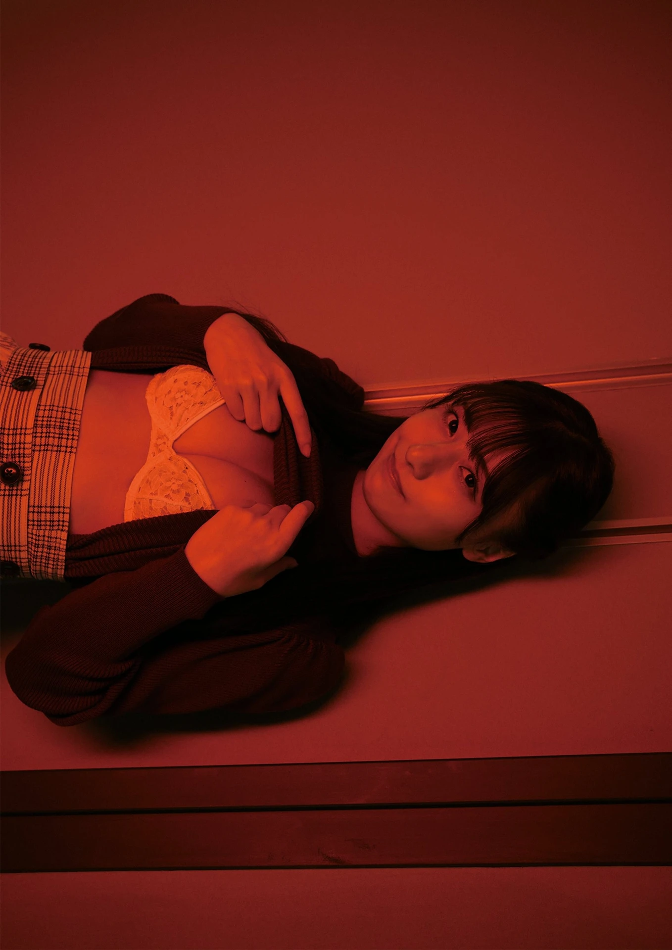 Yuka Suzuki 鈴木優香, BUBKAデジタル写真集 「W-DAY on the floor」 Set.02 - P11