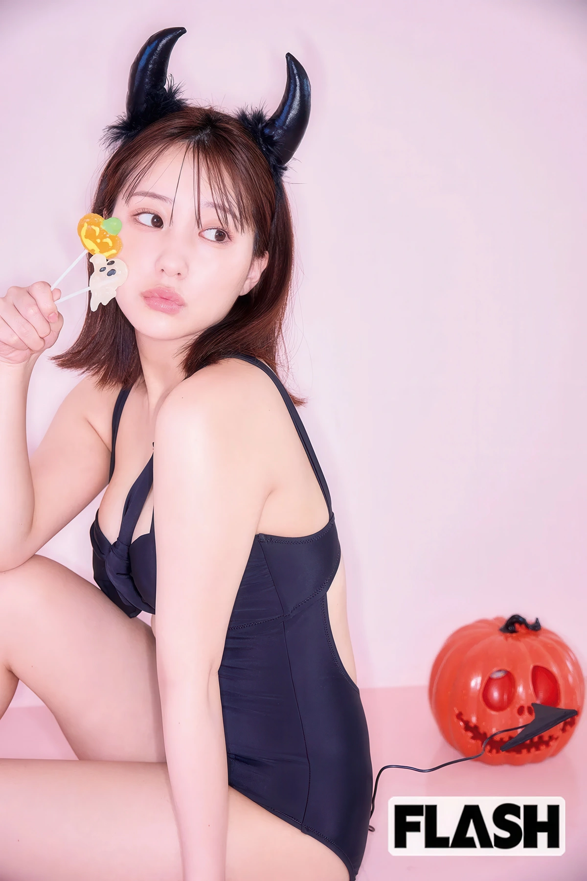 Miku Tanaka 田中美久, FLASH 2025.11.11 (フラッシュ 2025年11月11日号) - P30