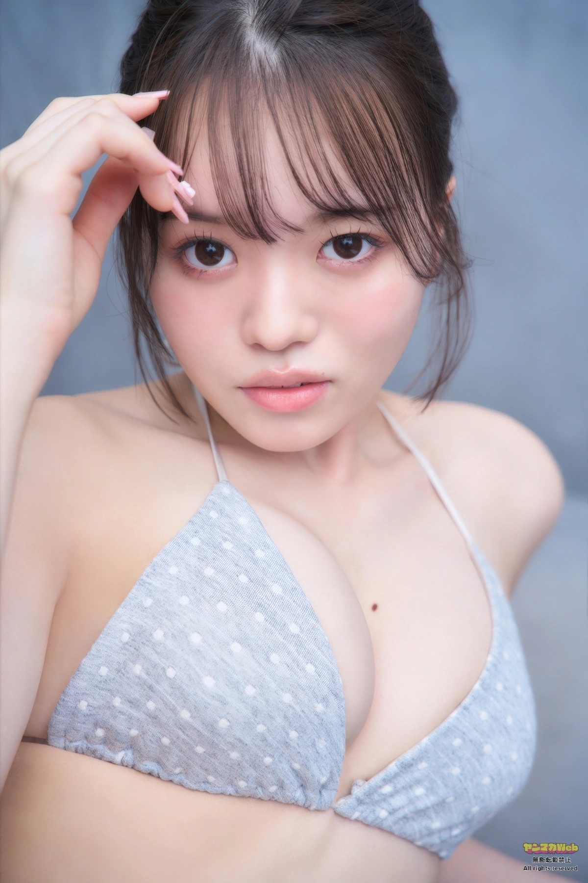 Cocona Tanaka 田中想, Ayaka Kamata 鎌田彩樺, Young Magazine 2025 No.49 (ヤングマガジン 2025年49号) - P21