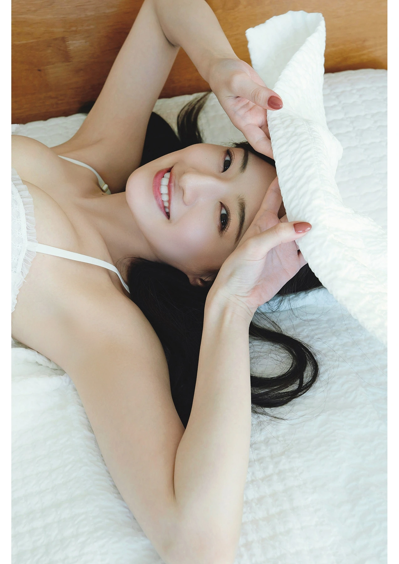 Kana Nakada 中田花奈, 2nd写真集 「掻き立てる」 Set.01 - P40