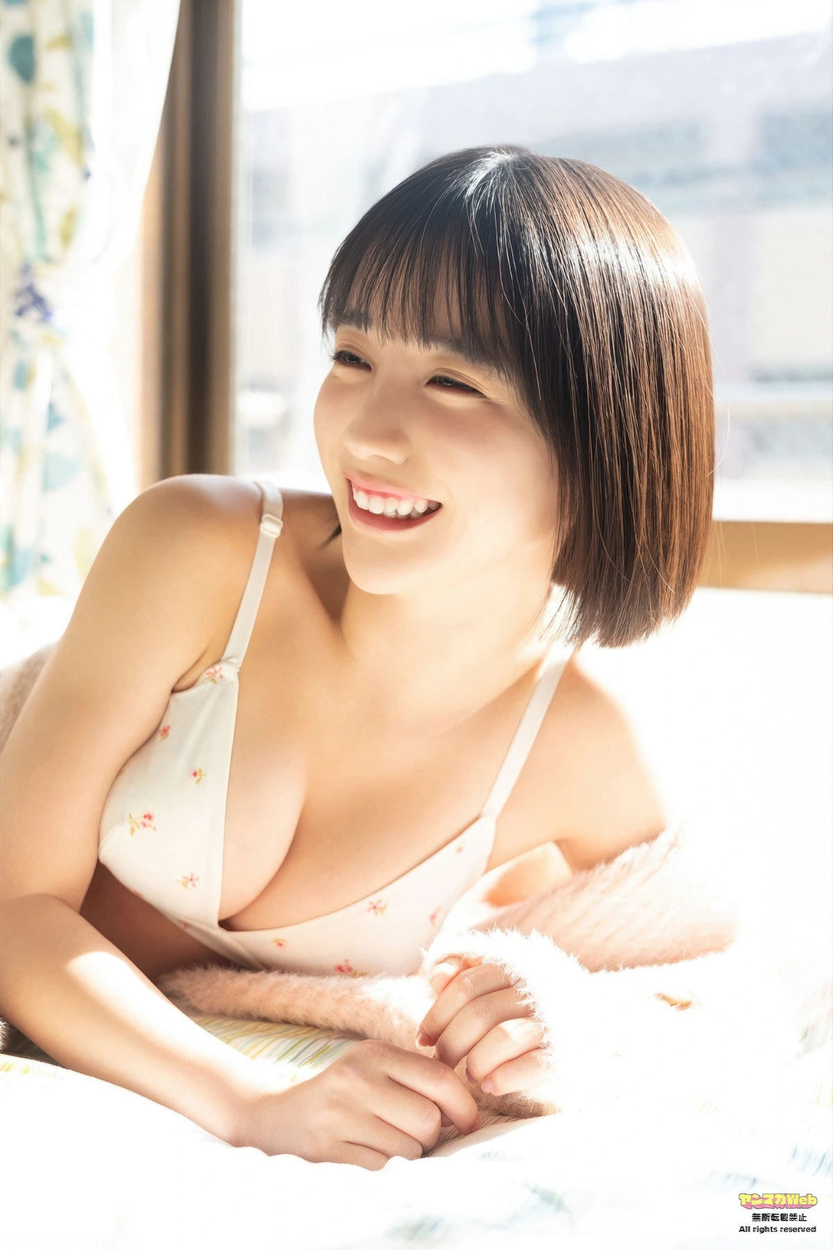 Hanon Mayu はのんまゆ, SUZUME すずめ, Young Magazine 2025 No.50 (ヤングマガジン 2025年50号) - P22
