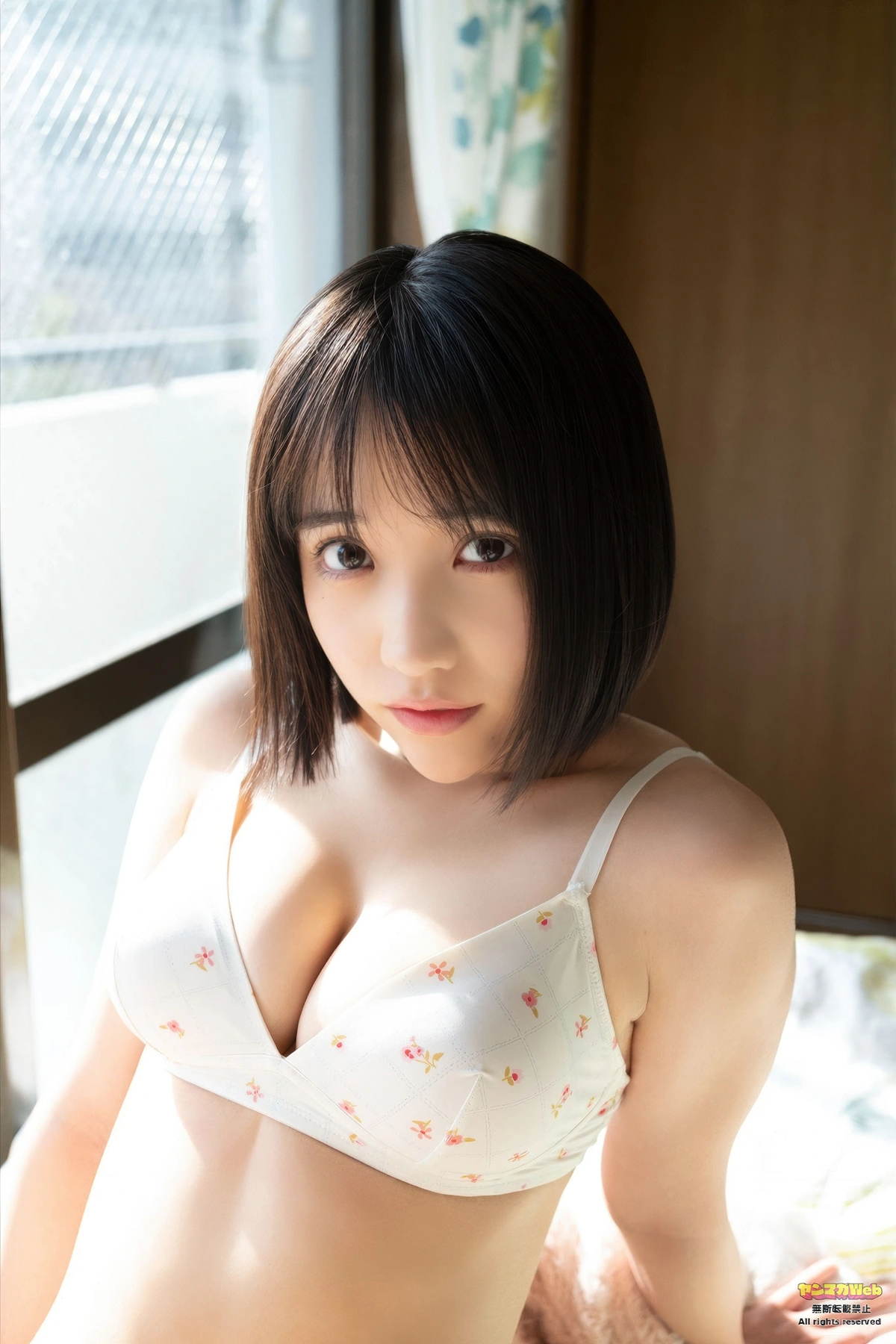 Hanon Mayu はのんまゆ, SUZUME すずめ, Young Magazine 2025 No.50 (ヤングマガジン 2025年50号) - P25