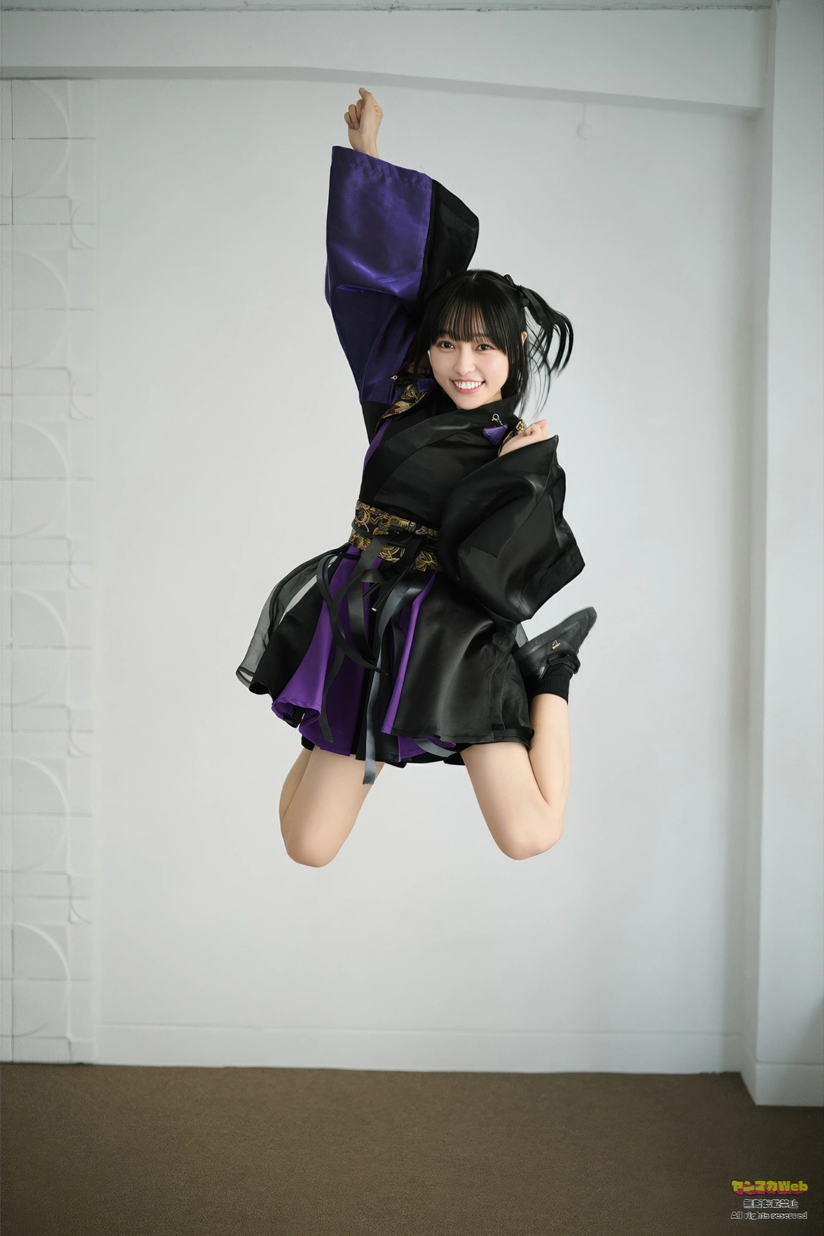 Hanon Mayu はのんまゆ, SUZUME すずめ, Young Magazine 2025 No.50 (ヤングマガジン 2025年50号) - P36