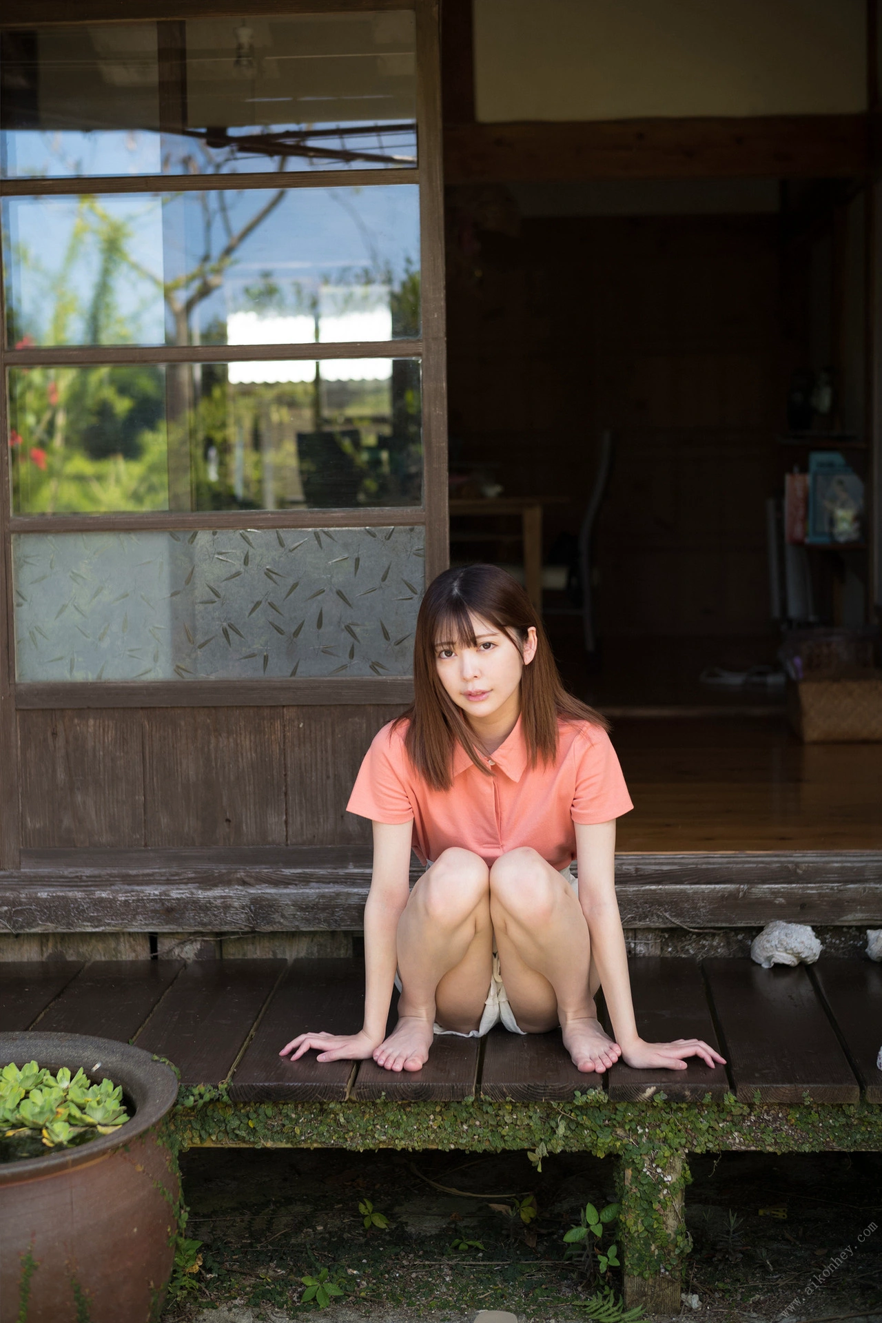 Hinako Mori 森日向子, ヌード写真集 「夏 駆ける 空 Blue sky Blue」 Set.02 - P3