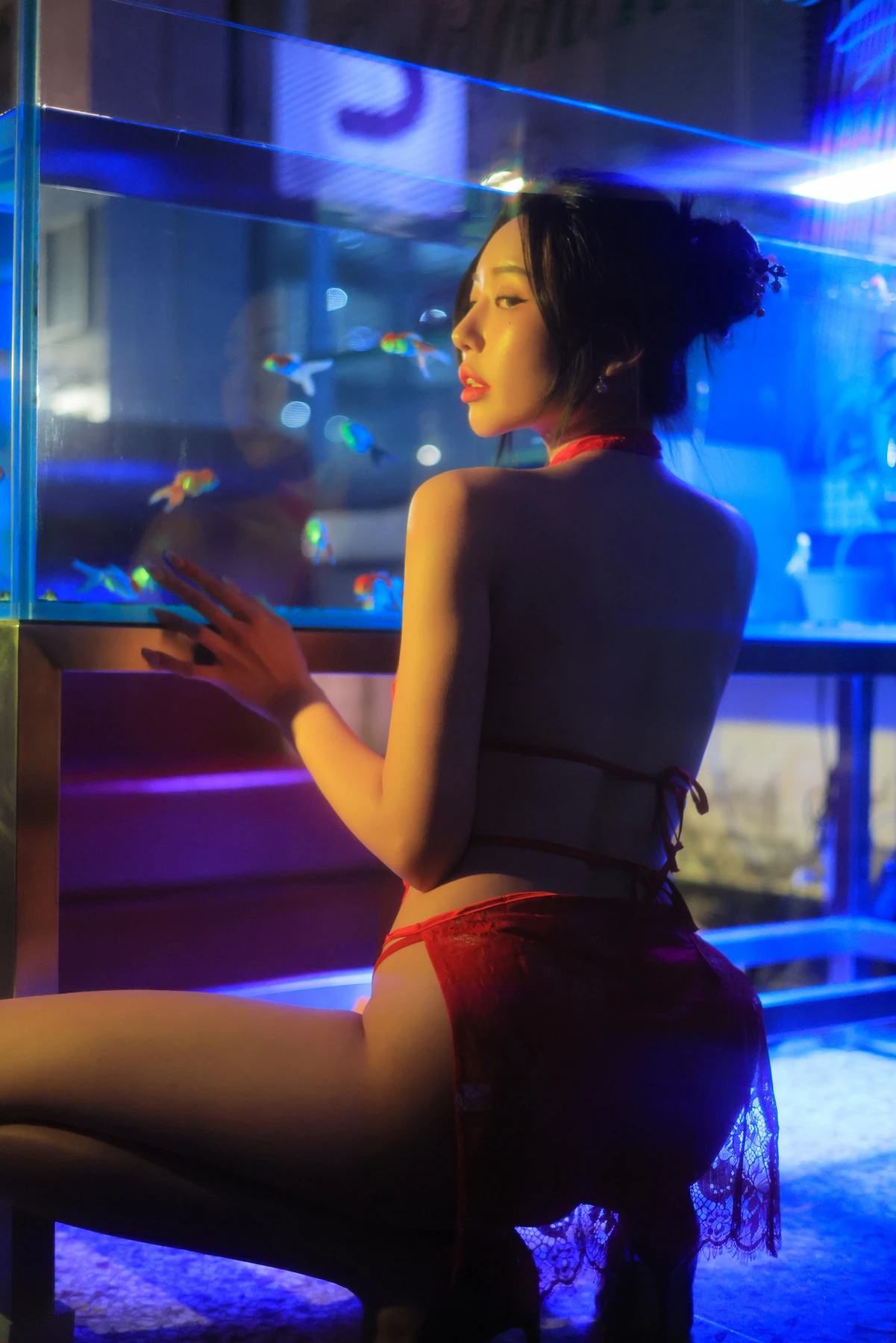 Dongeuran 동그란, PhotoBook 「Hong Kong」 Set.01 - P19