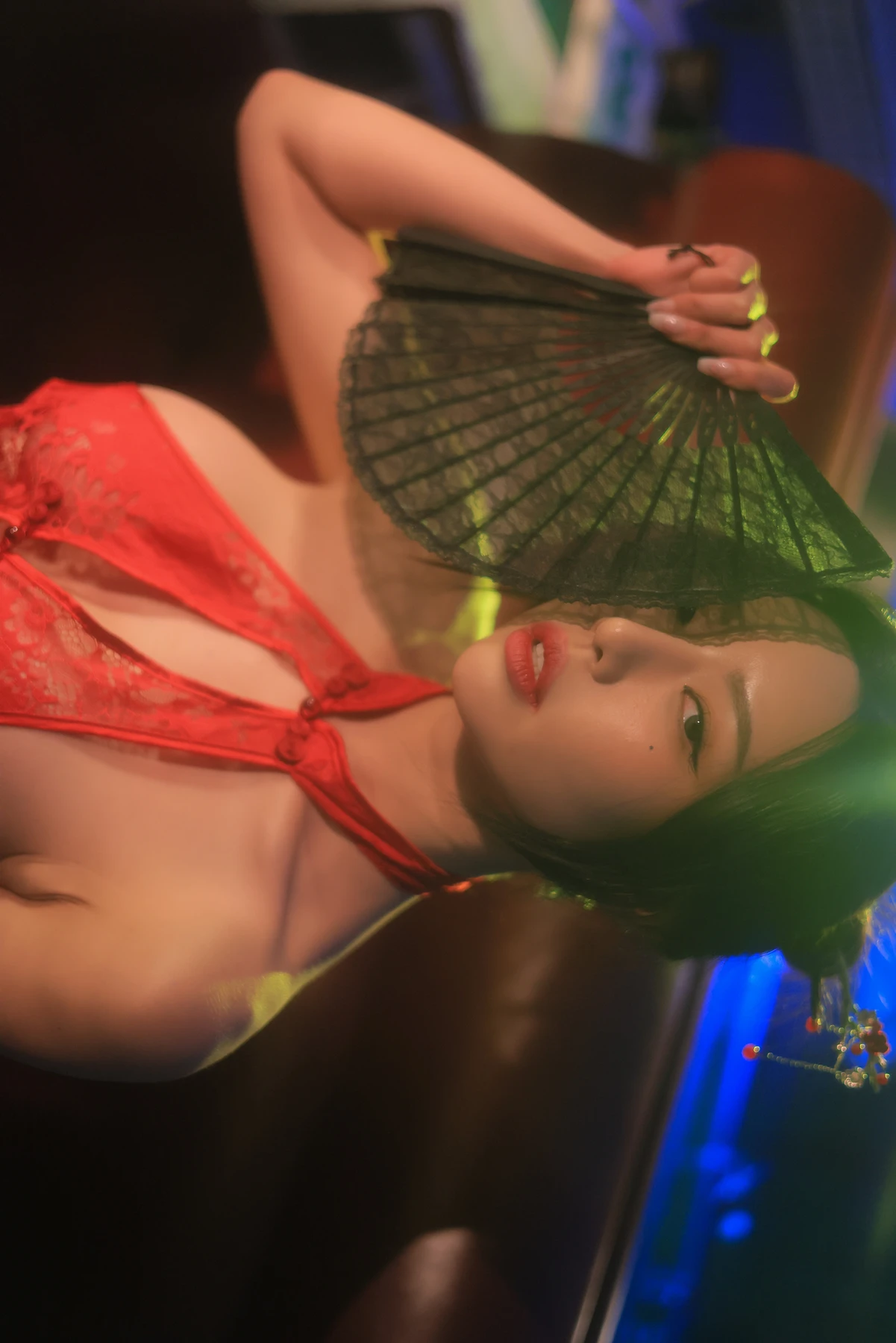 Dongeuran 동그란, PhotoBook 「Hong Kong」 Set.02 - P1