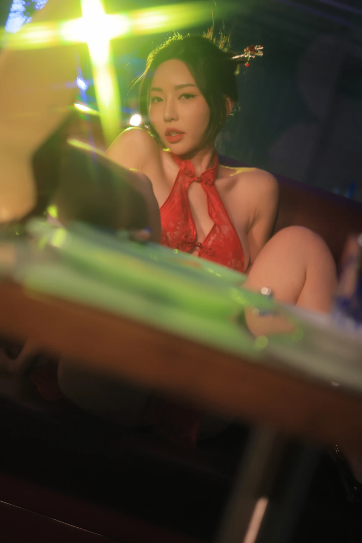 Dongeuran 동그란, PhotoBook 「Hong Kong」 Set.02 - P24